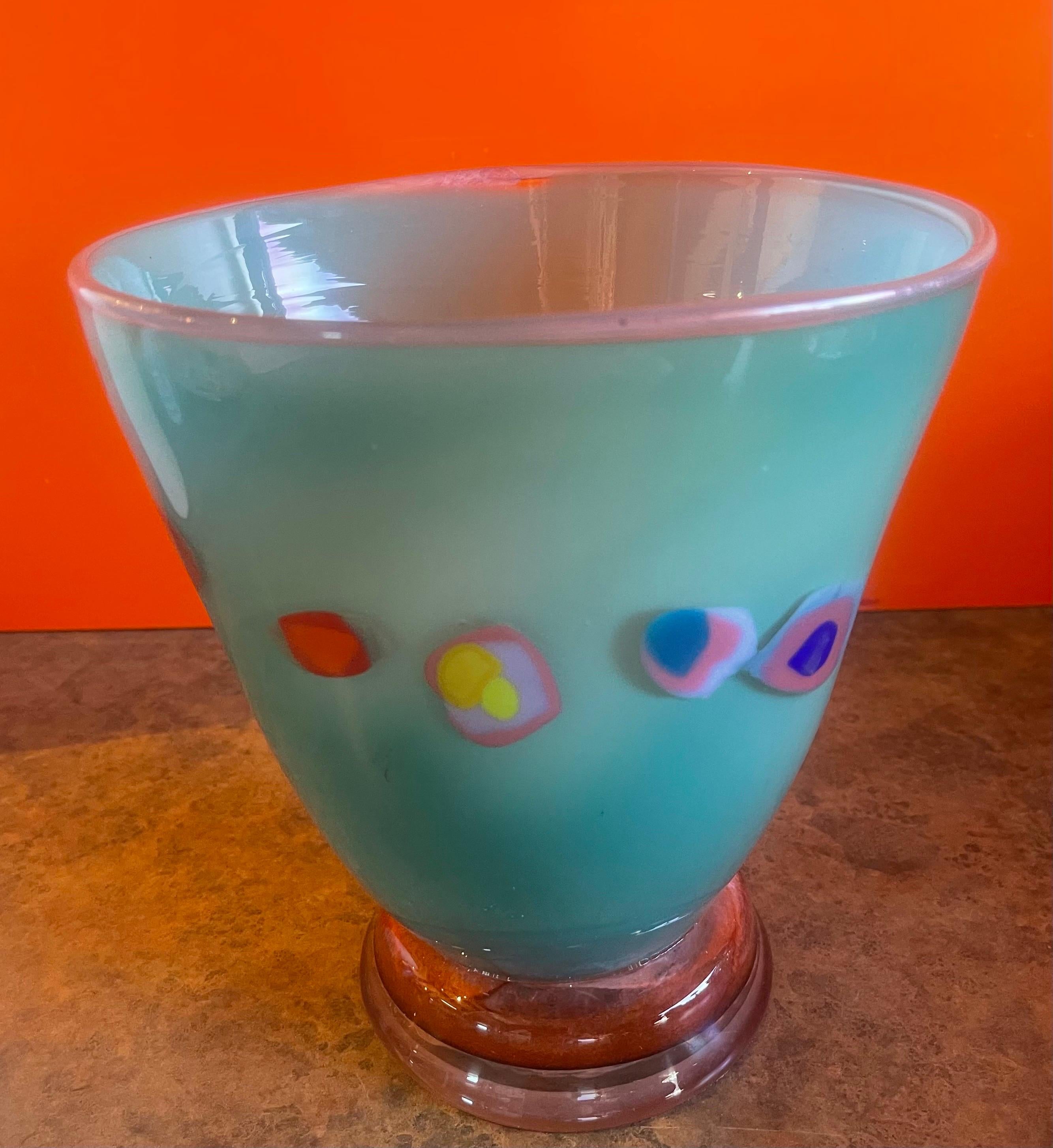 American Post-Modern Art Glass Vase by Jon Oakes For Sale