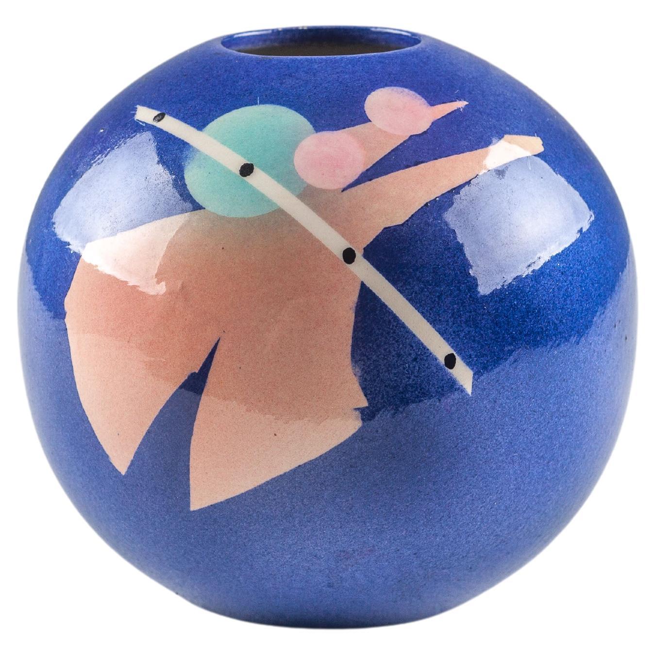 Vase boule postmoderne de Harris-Cies, signé et daté, États-Unis, années 1980 en vente