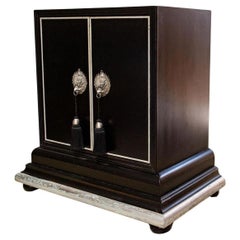 Armadi in Wood