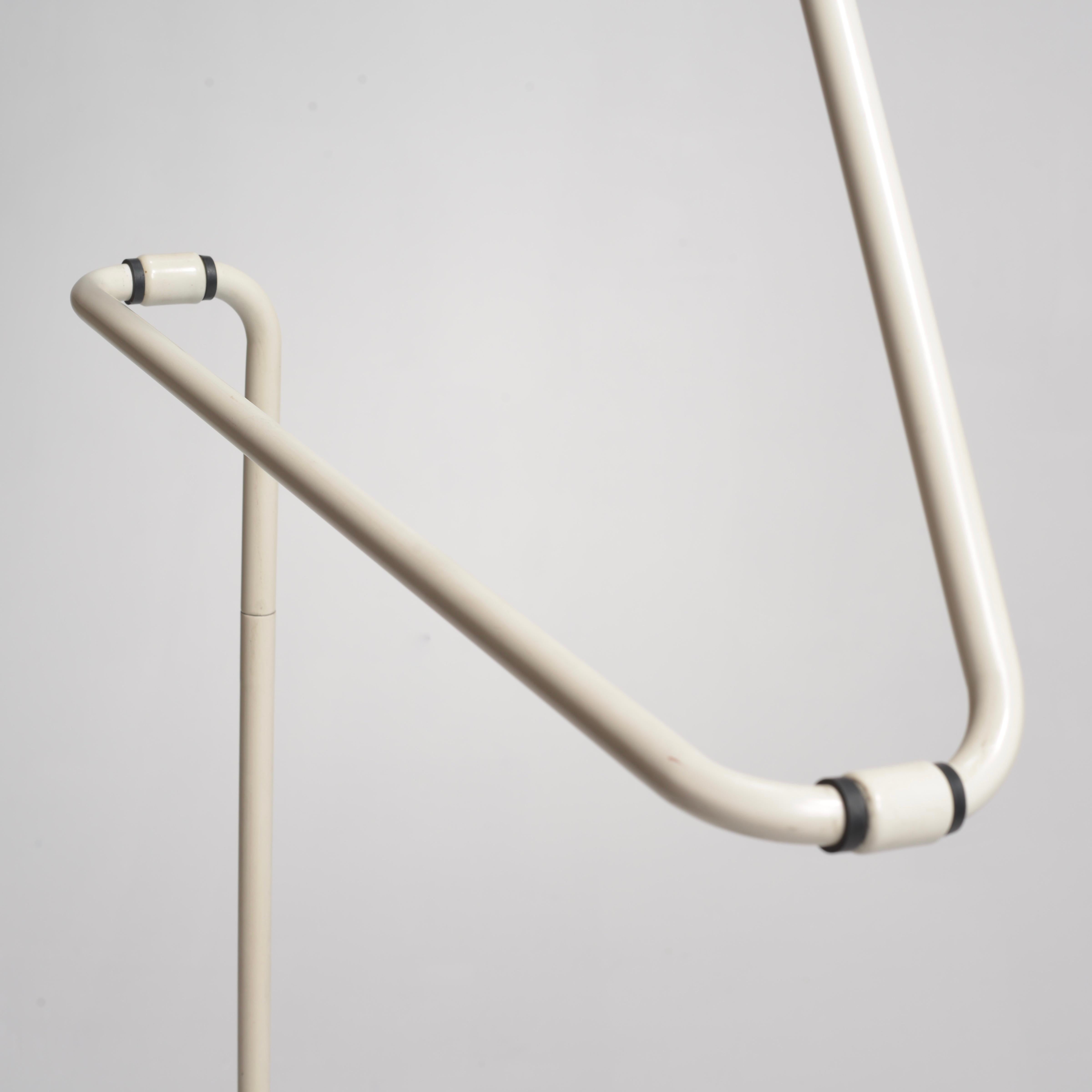 Lampadaire pliable post-moderne de Hannes Wettstein pour Belux, Espagne en vente 8