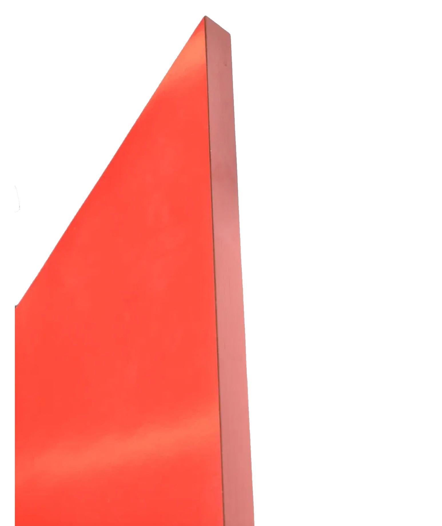 Americano Post moderno Mostro nero e rosso Laminato triangolo specchio da parete pop art in vendita