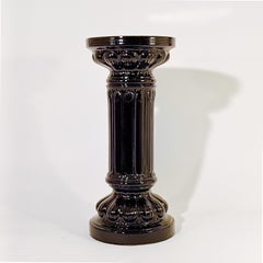 Post-Modern black ceramic pedestal, Italy, 1980s