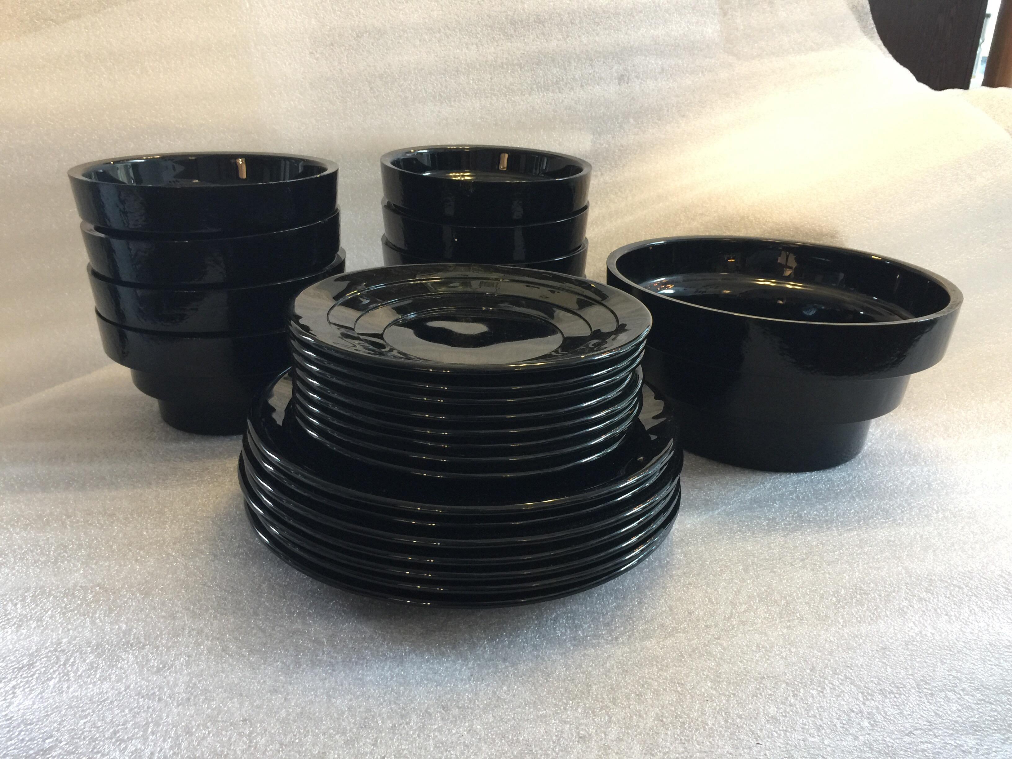 Ettore Sottsass Postmodern Black Glass Dinnerware Set In Good Condition In East Hampton, NY