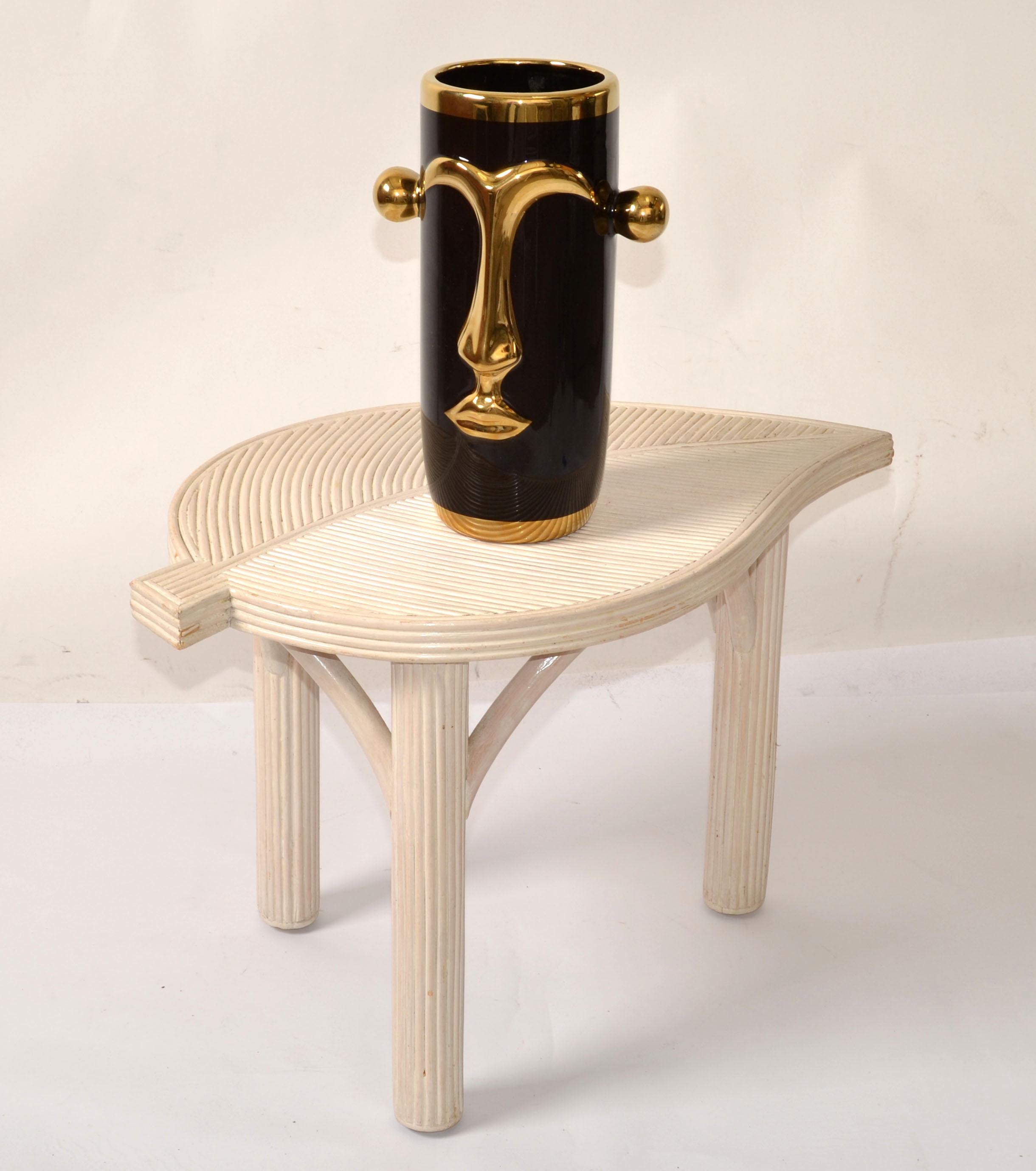 Vaso postmoderno a faccia cilindrica in gres Op Art smaltato oro nero con manici in vendita 6