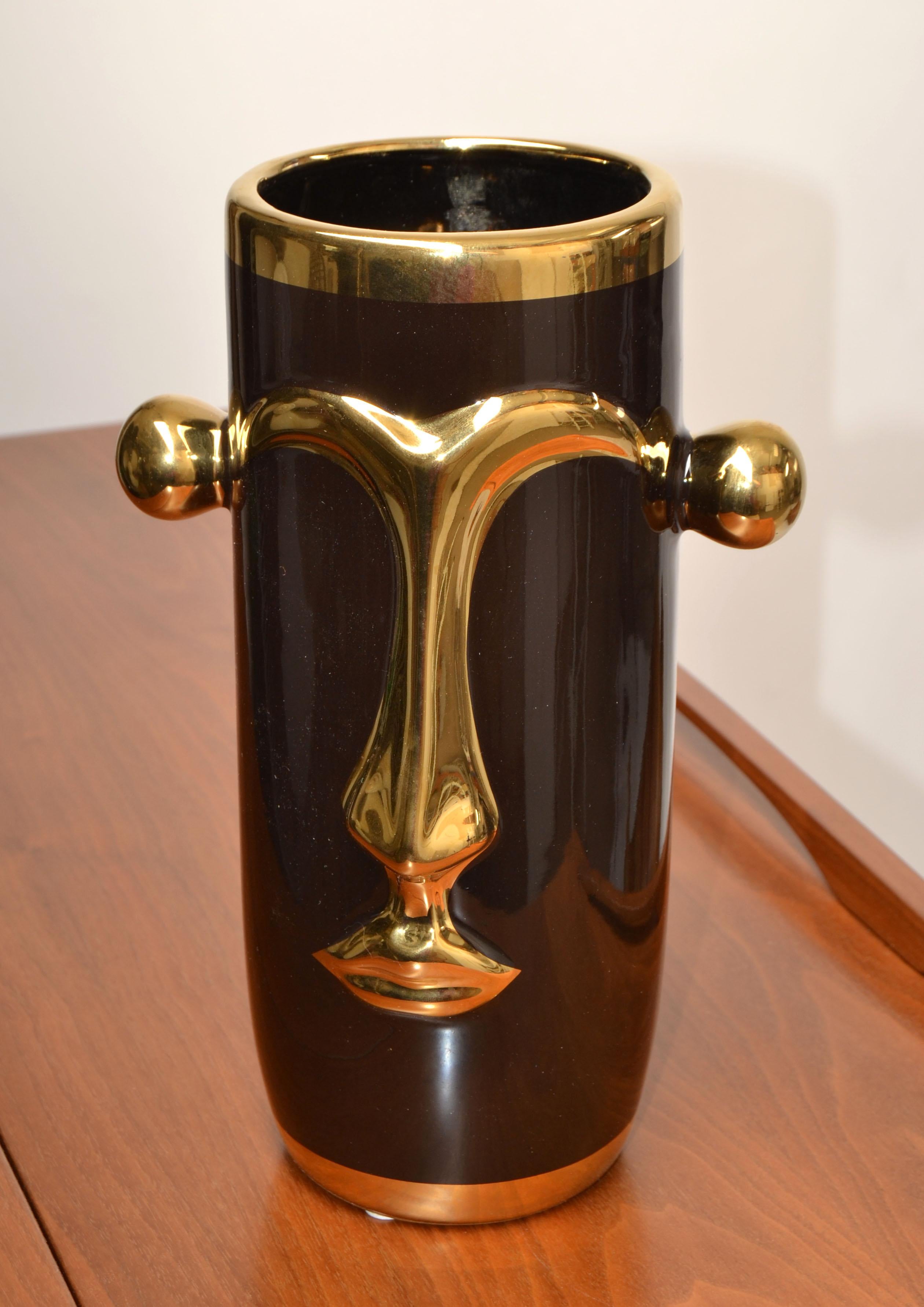 Vaso postmoderno a faccia cilindrica in gres Op Art smaltato oro nero con manici in vendita 1