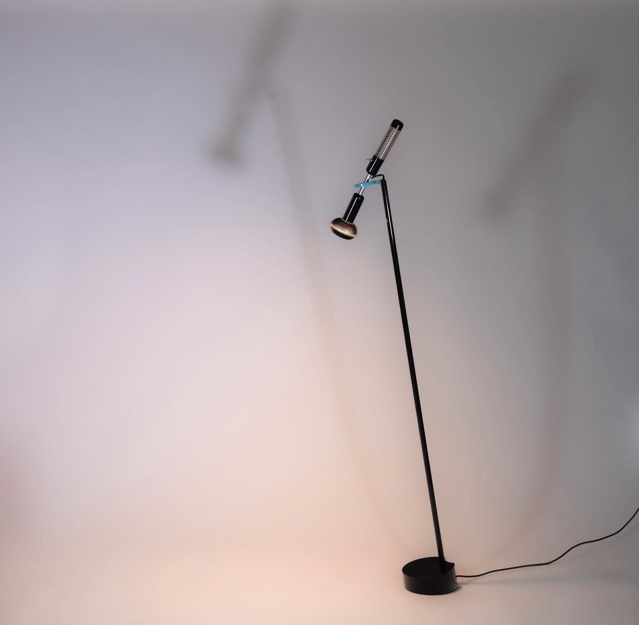 Post Modern Black Grip Floor Lamp By Achille Castiglioni For Flos, Italy 1980s For Sale 3