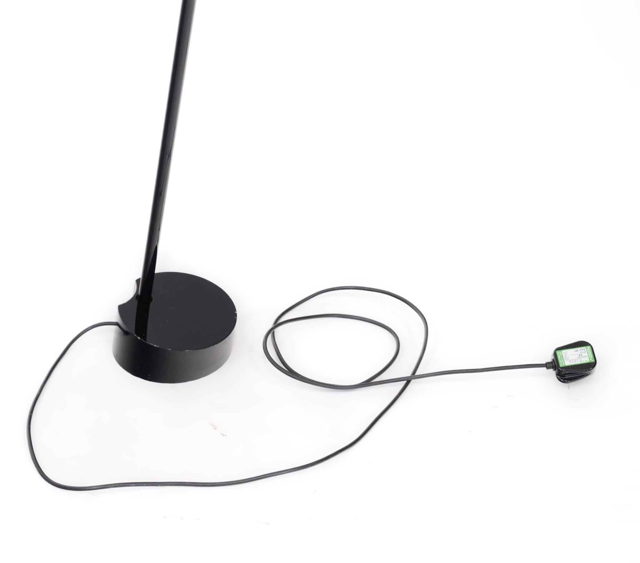 Post Modern Black Grip Floor Lamp By Achille Castiglioni For Flos, Italy 1980s For Sale 8