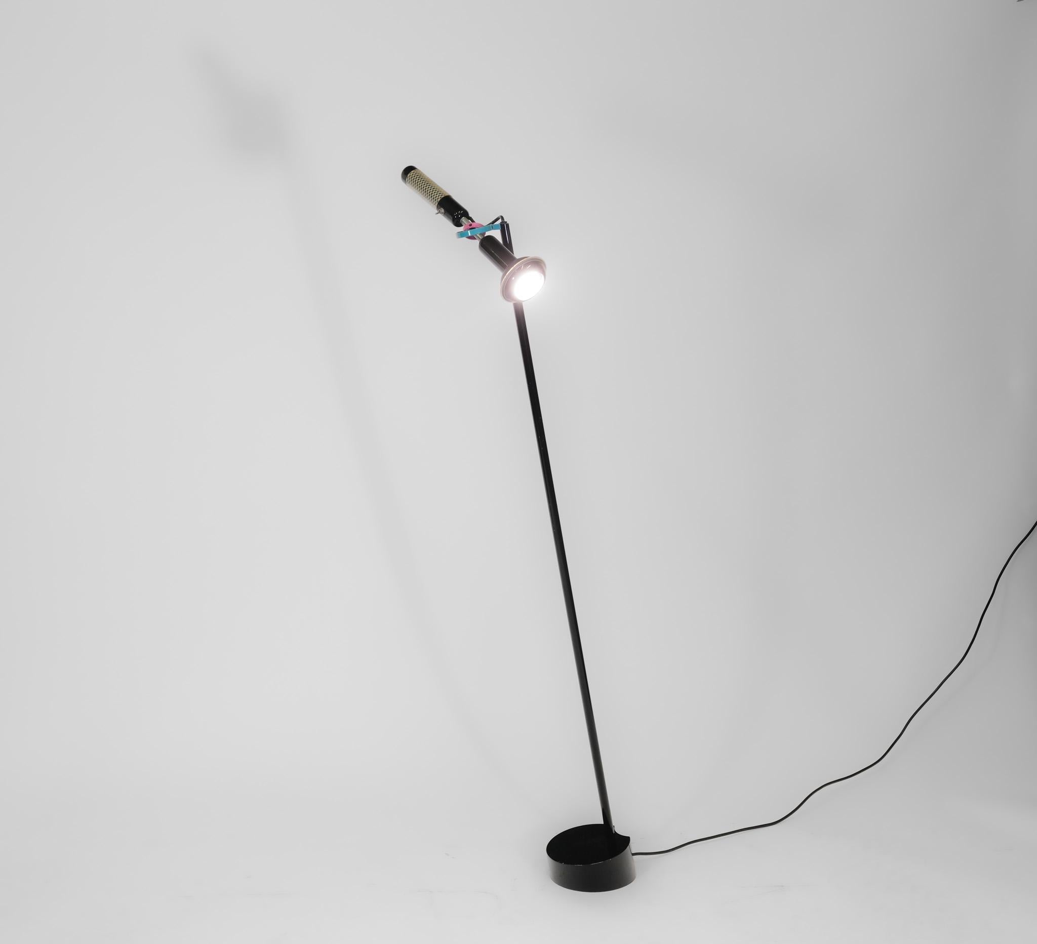 Post Modern Black Grip Floor Lamp By Achille Castiglioni For Flos, Italy 1980s For Sale 2