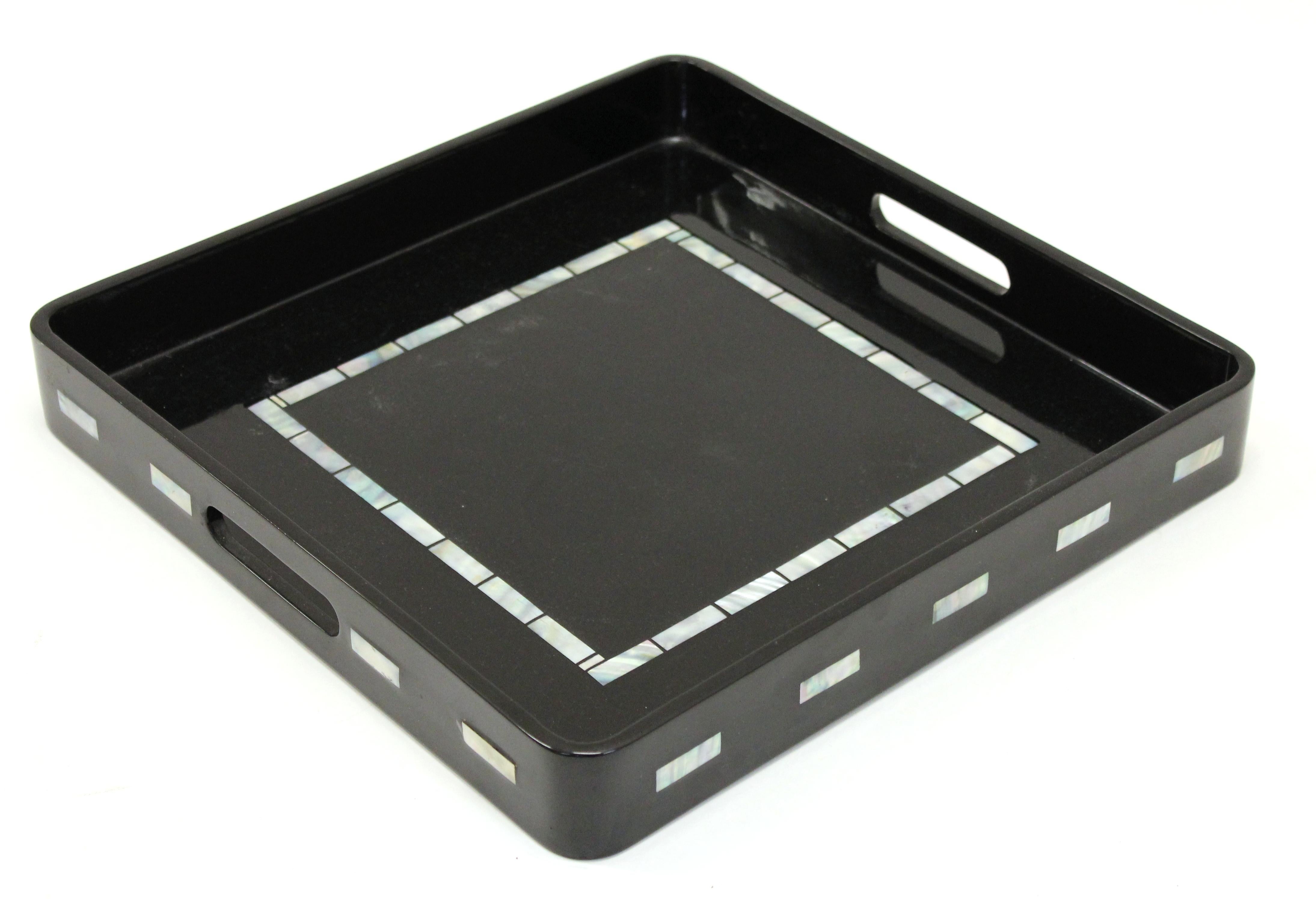 Post-Modern Black Lacquer Serving Tray In Good Condition For Sale In New York, NY
