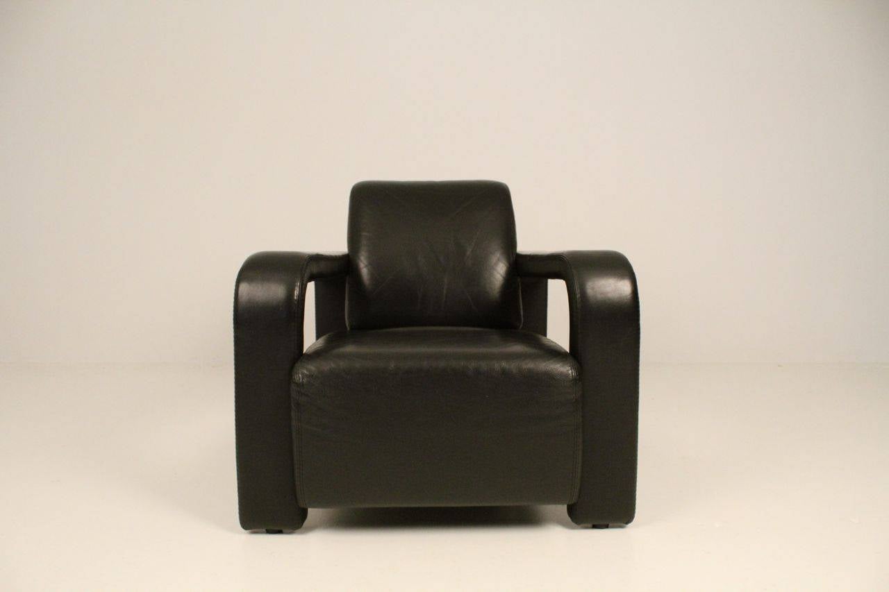 Italian Post Modern Black Leather Lounge Chair Made by Marinelli, Italy For Sale