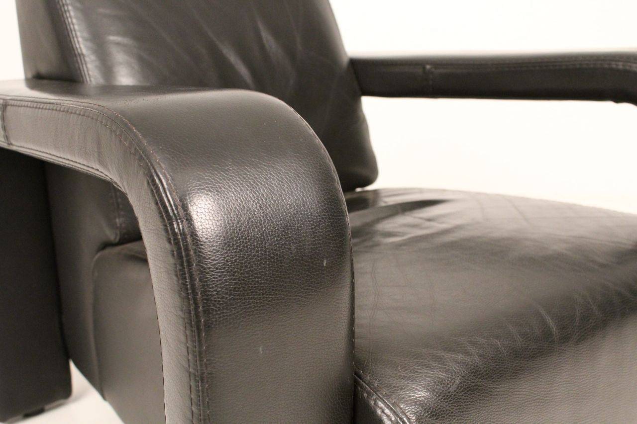 Late 20th Century Post Modern Black Leather Lounge Chair Made by Marinelli, Italy For Sale