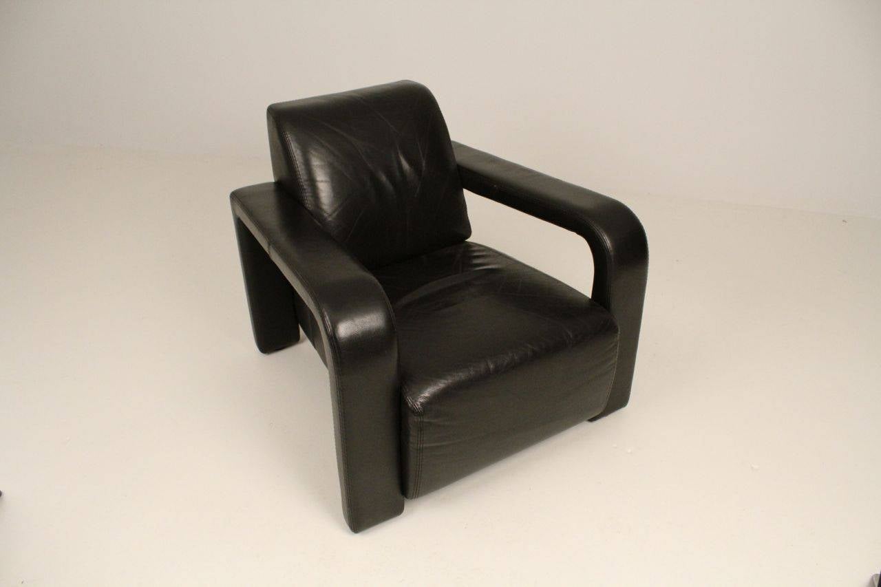 Post Modern Black Leather Lounge Chair Made by Marinelli, Italy For Sale 1