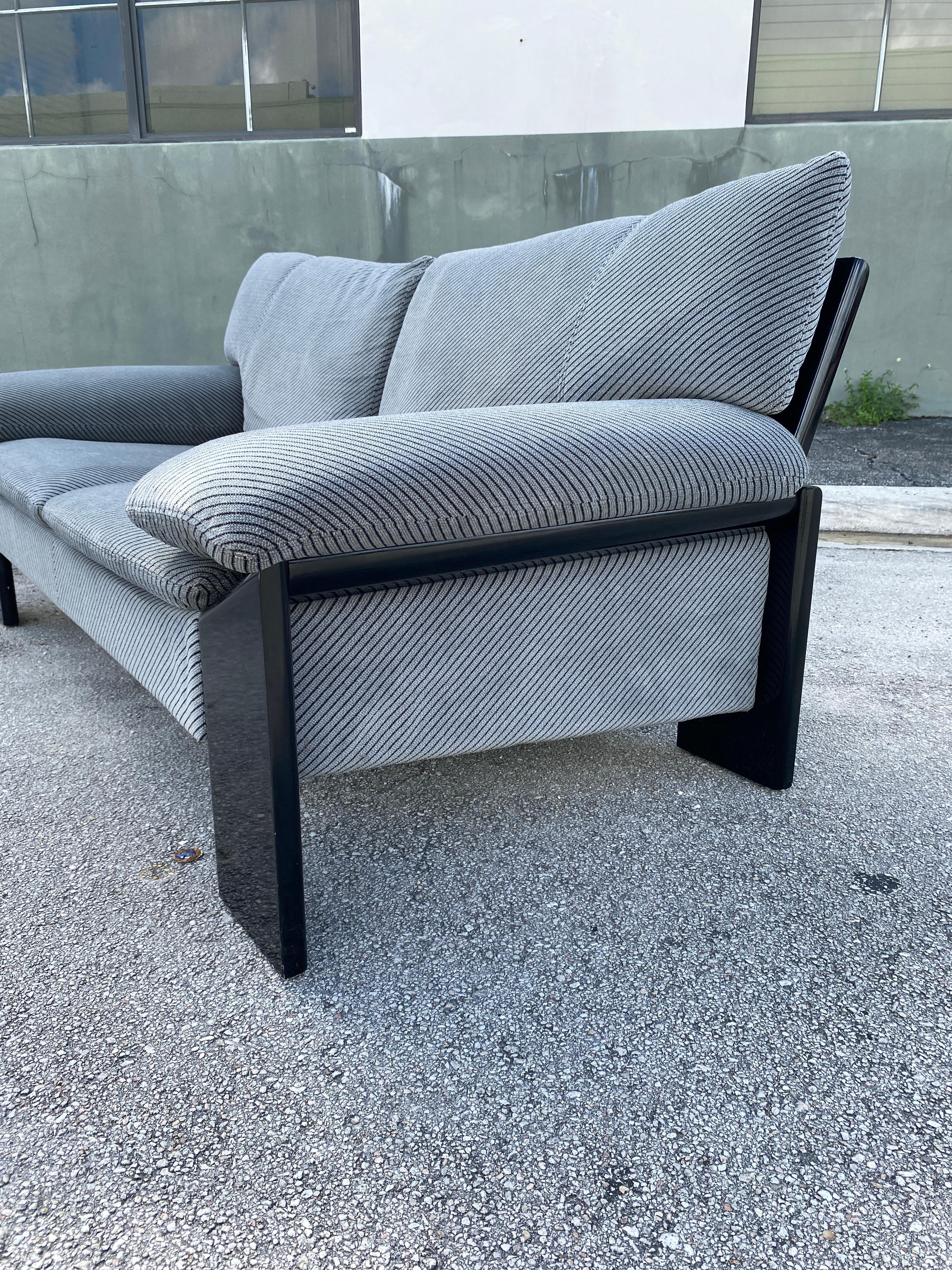 20th Century Post Modern Black Settee in the Style of Sapporo For Sale