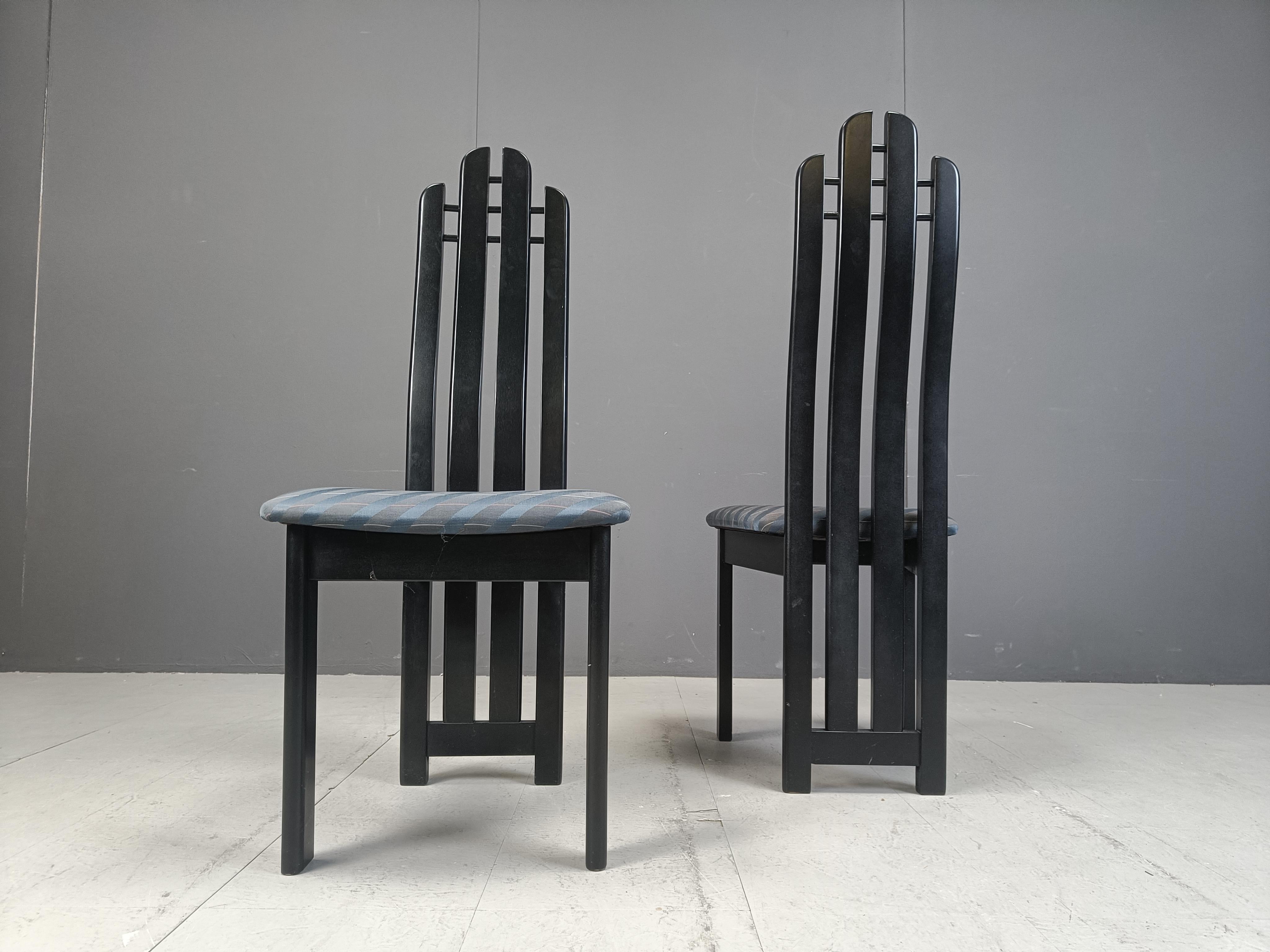 Sedie da pranzo postmoderne in legno nero, anni '80 in vendita 4