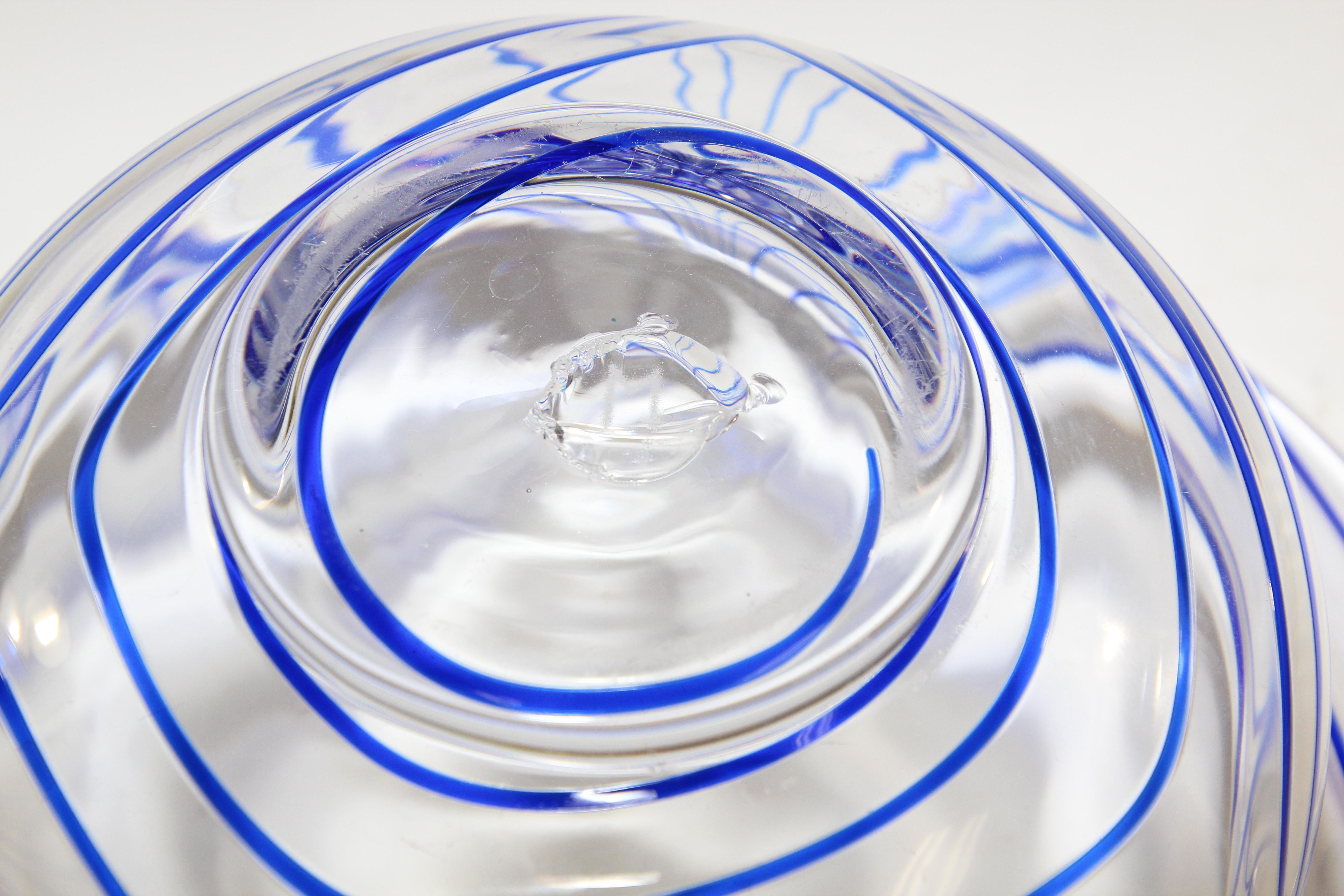 Postmoderne blaue und klare Schale aus mundgeblasenem Murano-Kunstglas im Angebot 9
