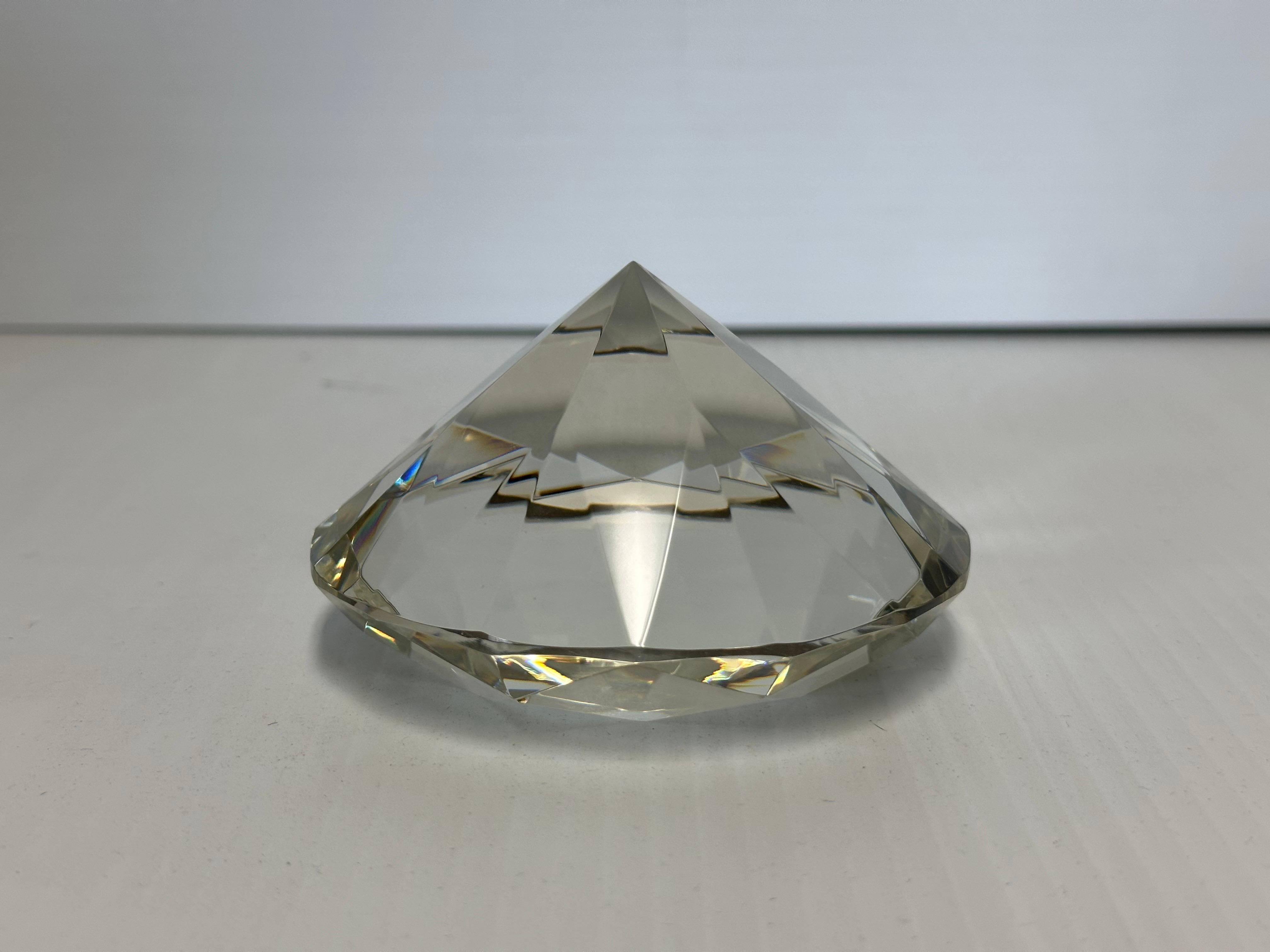 Post-Modern, Brilliantly Cut Diamond Shaped Art Glass Paperweight / Sculpture For Sale 1