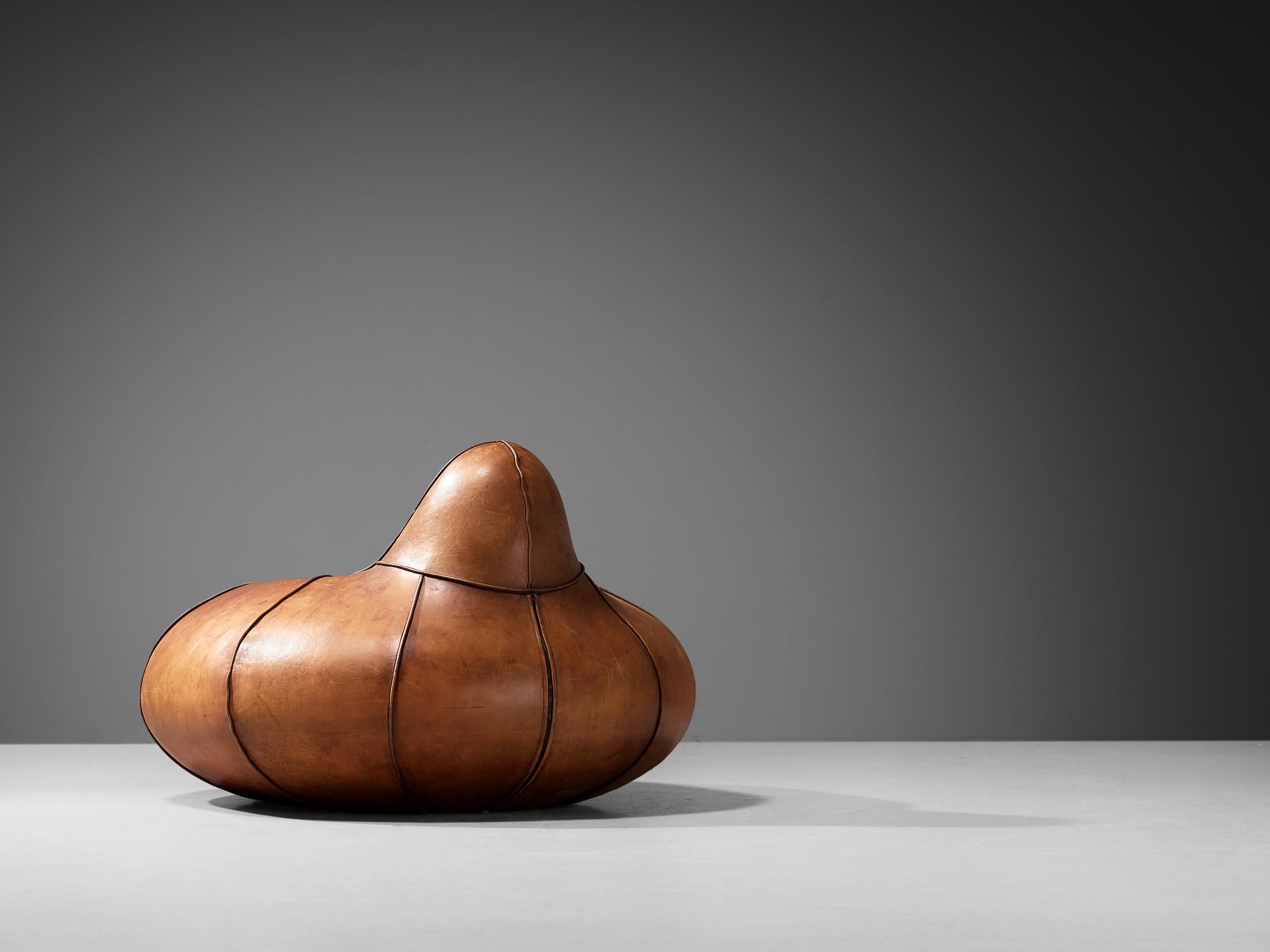 Dutch Post-Modern Bulbous Shaped Lounge Chair in Cognac Leather For Sale