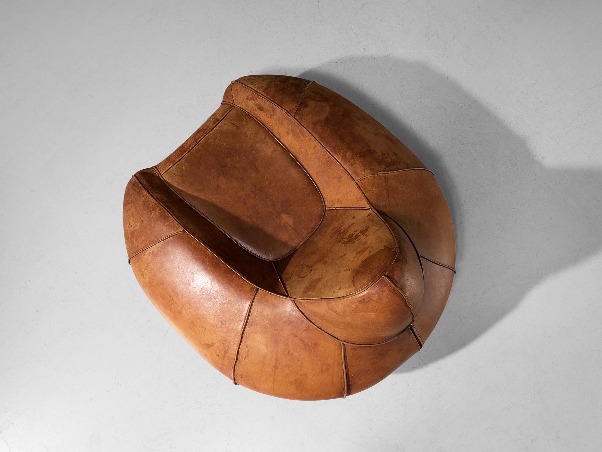 Post-Modern Bulbous Shaped Lounge Chair in Cognac Leather For Sale 3