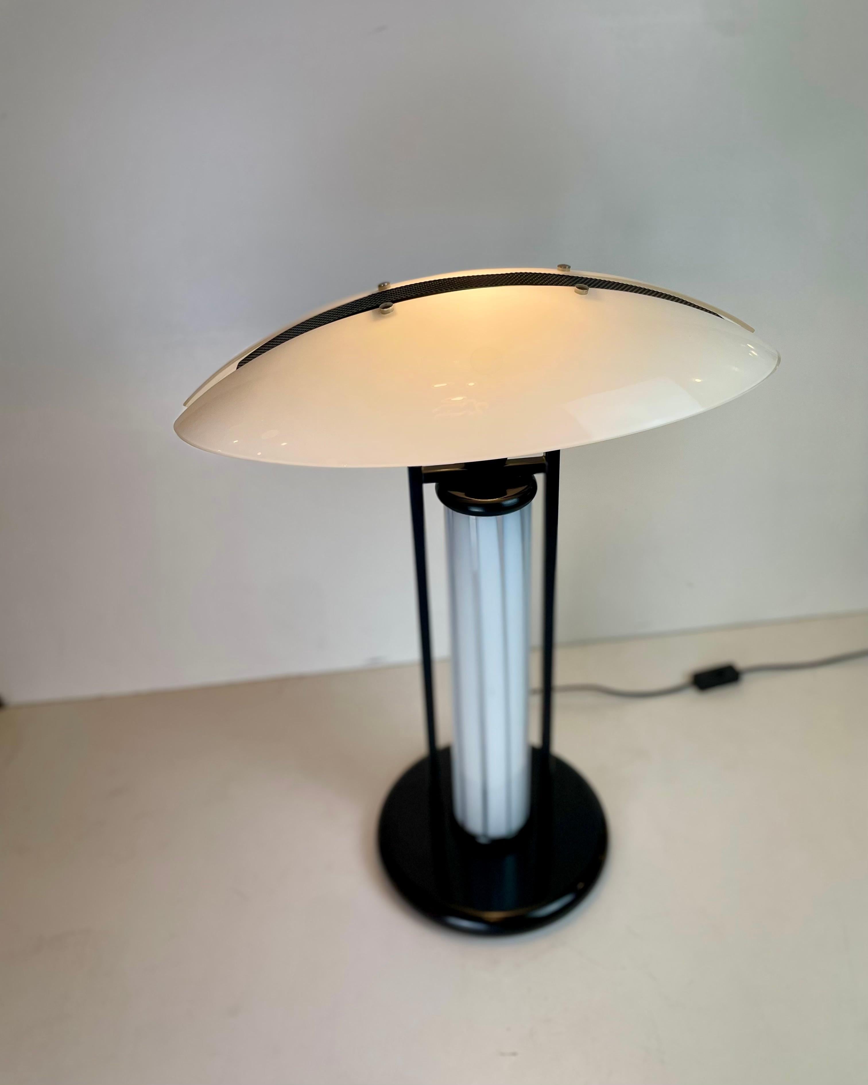 Post-Modern B&W Murano Table Lamps, 1980s In Good Condition For Sale In Brussel, BE