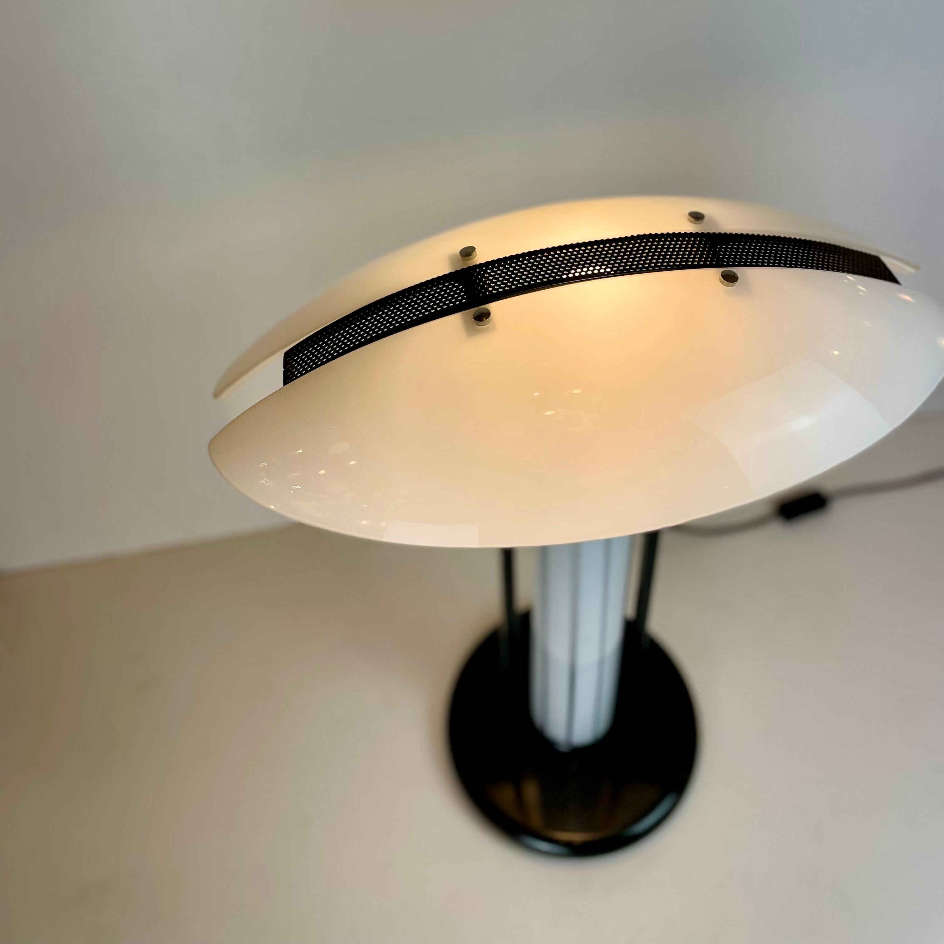 Metal Post-Modern B&W Murano Table Lamps, 1980s For Sale