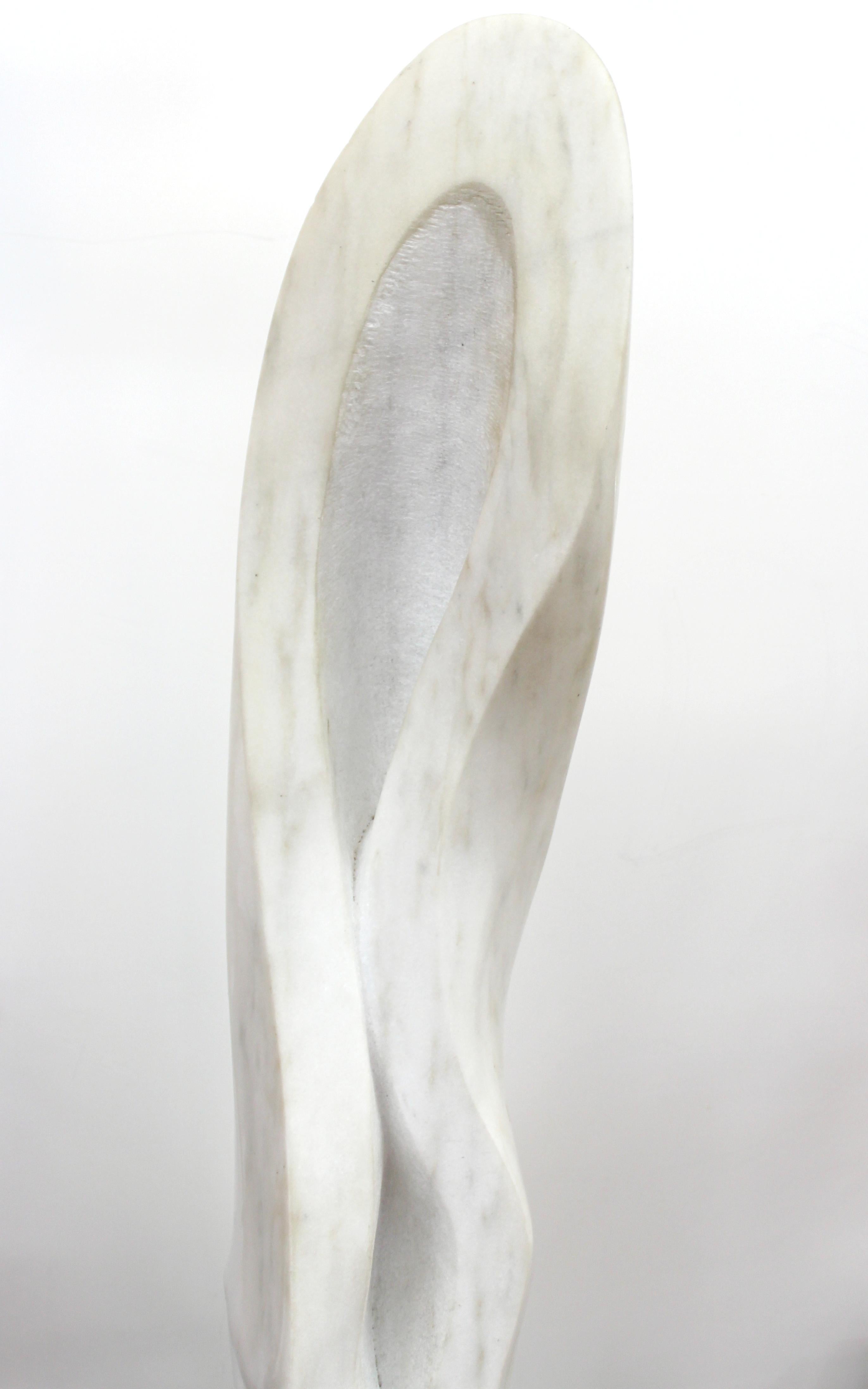 Américain Sculpture abstraite postmoderne en marbre sculpté en vente