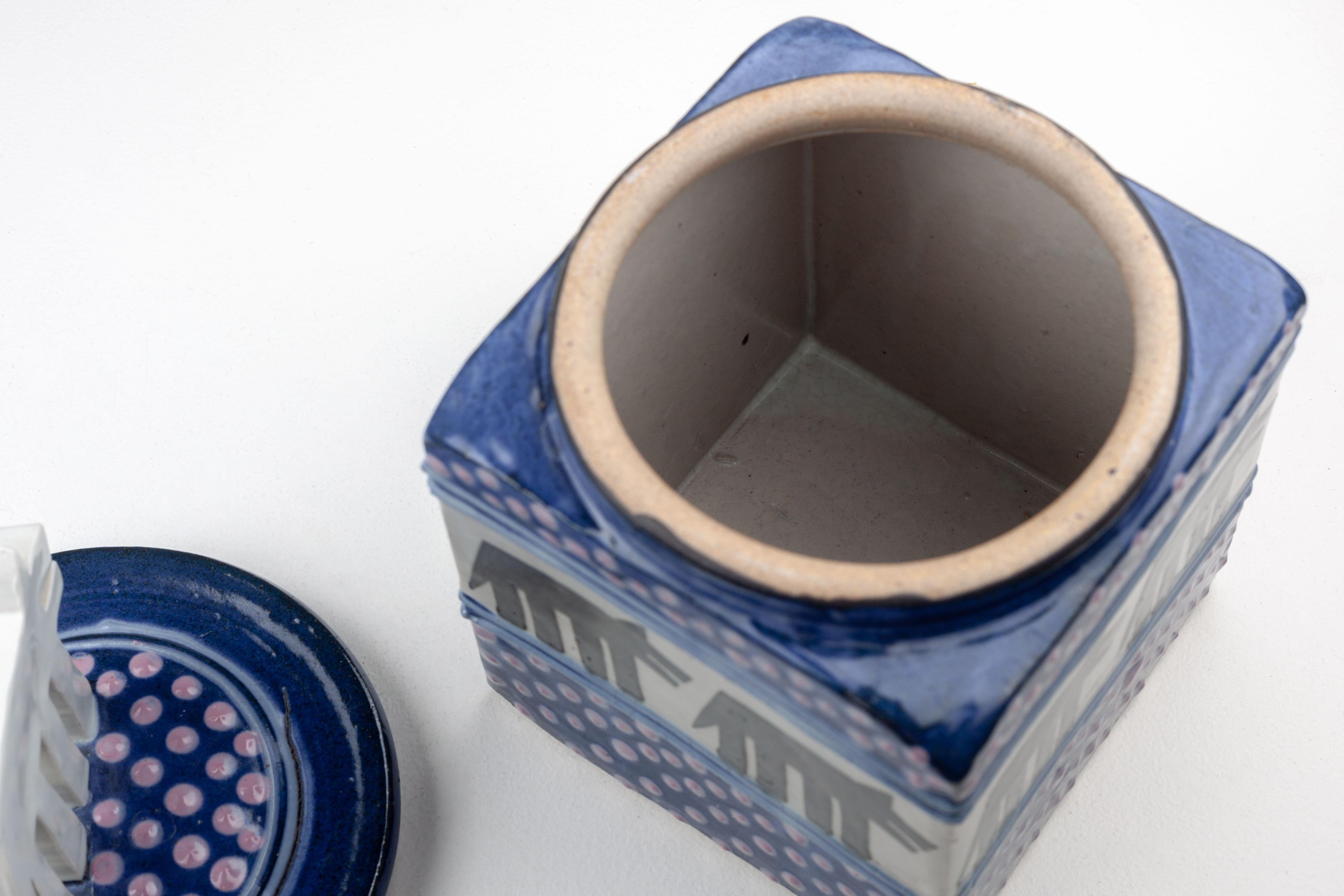 Postmodernes Hunde-Geschirrgefäß aus Keramik von Cunningham Pottery, handgefertigt, 1990er Jahre, USA im Angebot 5