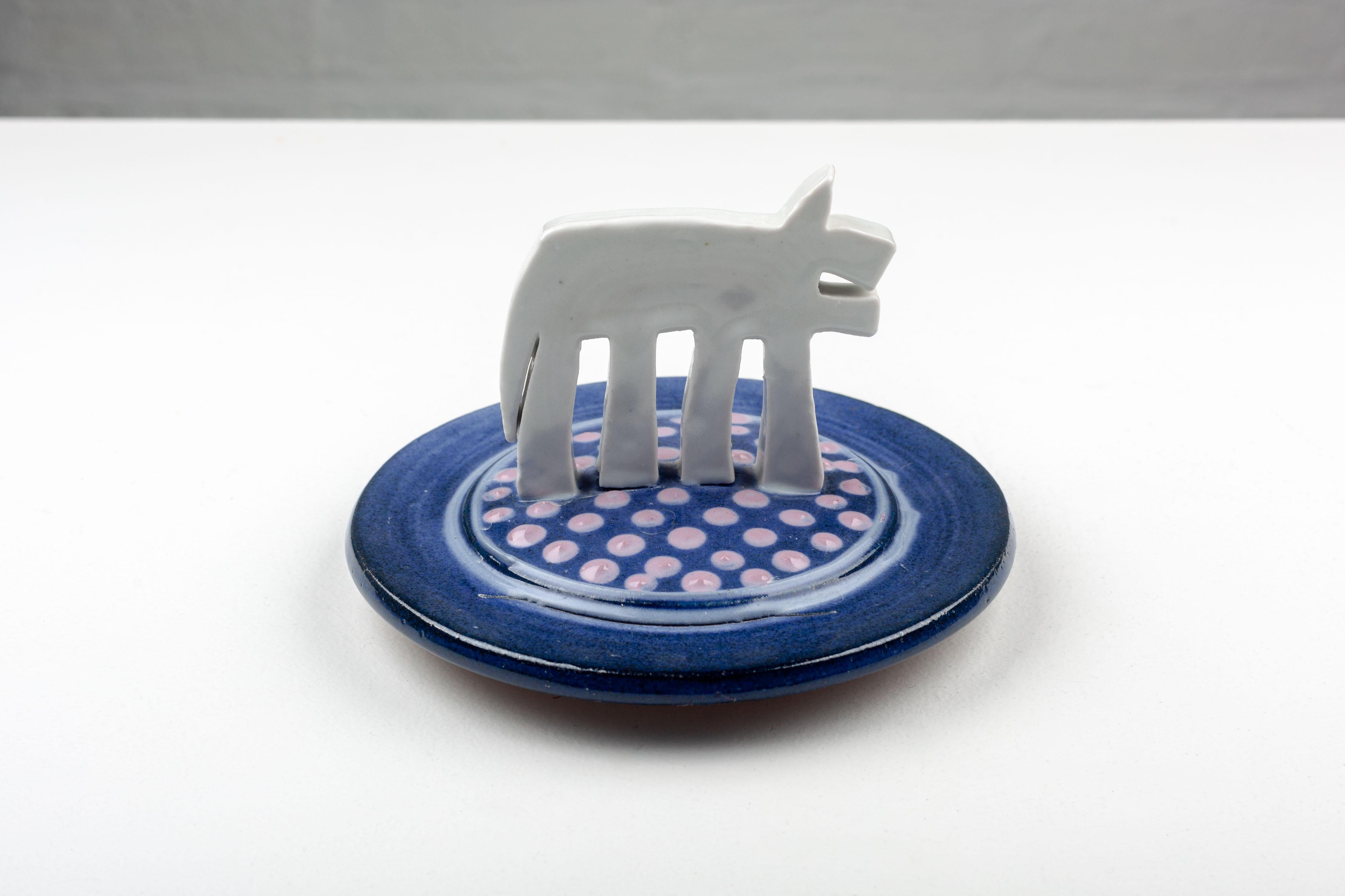 Postmodernes Hunde-Geschirrgefäß aus Keramik von Cunningham Pottery, handgefertigt, 1990er Jahre, USA im Angebot 7