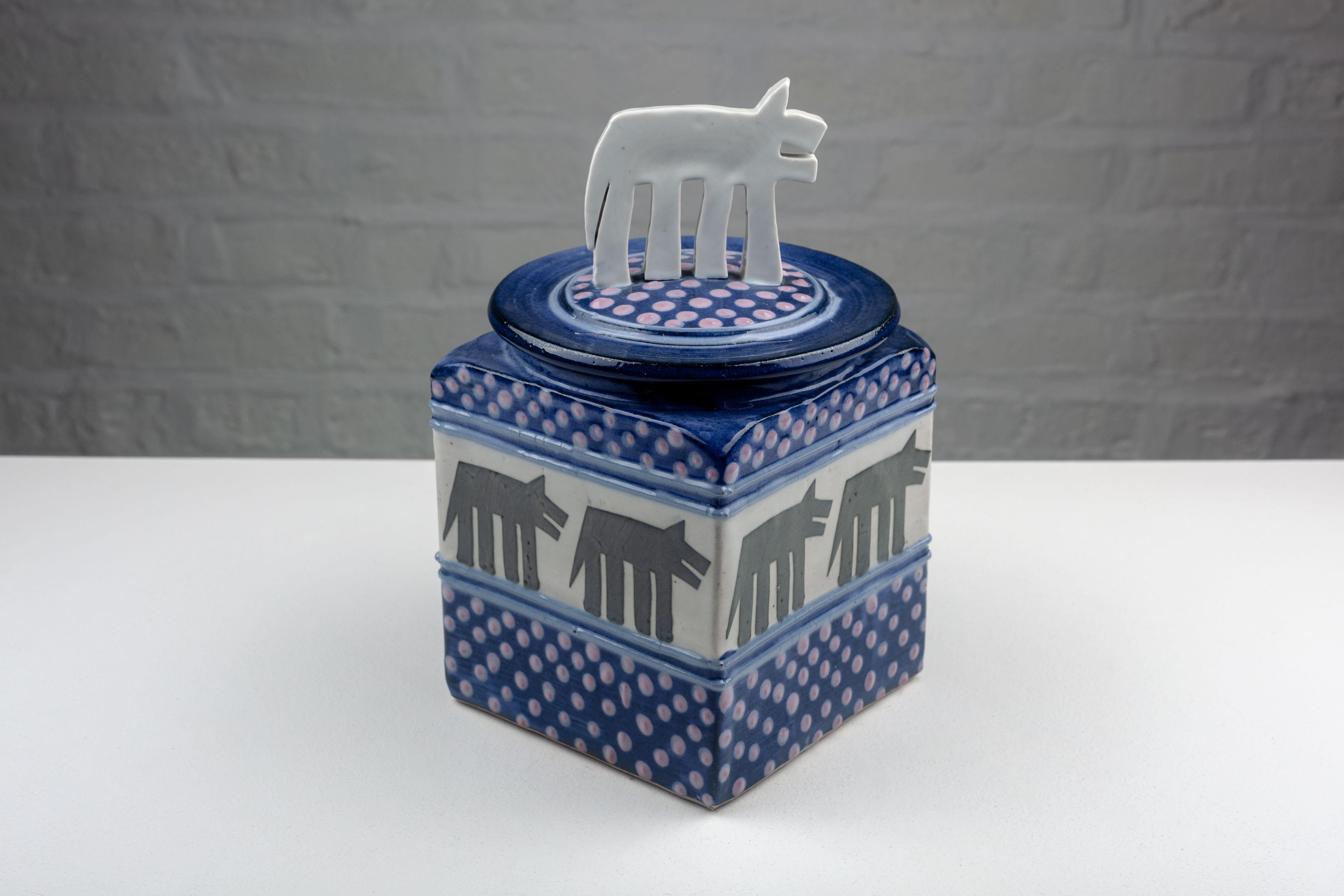 Postmodernes Hunde-Geschirrgefäß aus Keramik von Cunningham Pottery, handgefertigt, 1990er Jahre, USA im Angebot 12