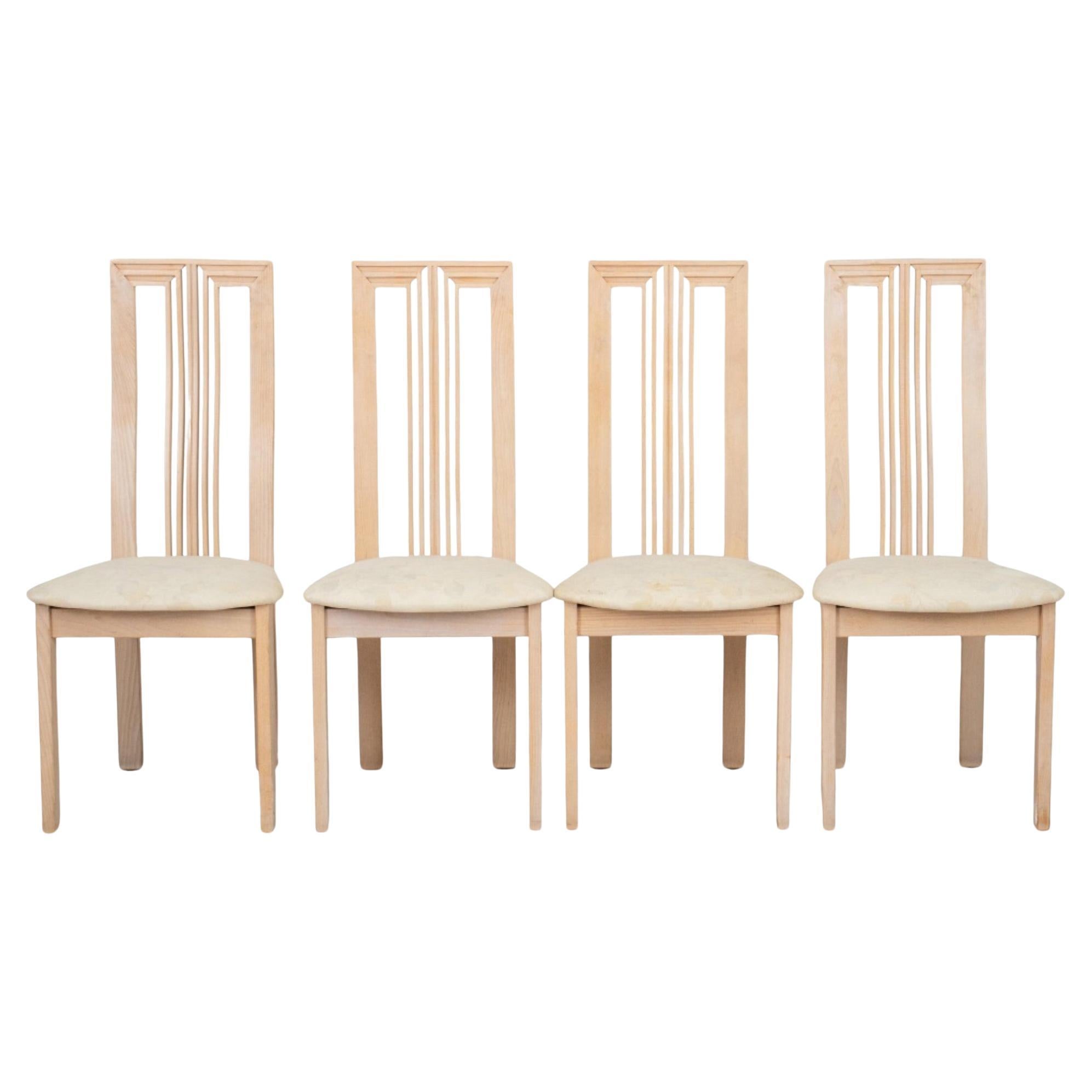Chaises à haut dossier en bois cérusé post-modernes, 4 en vente