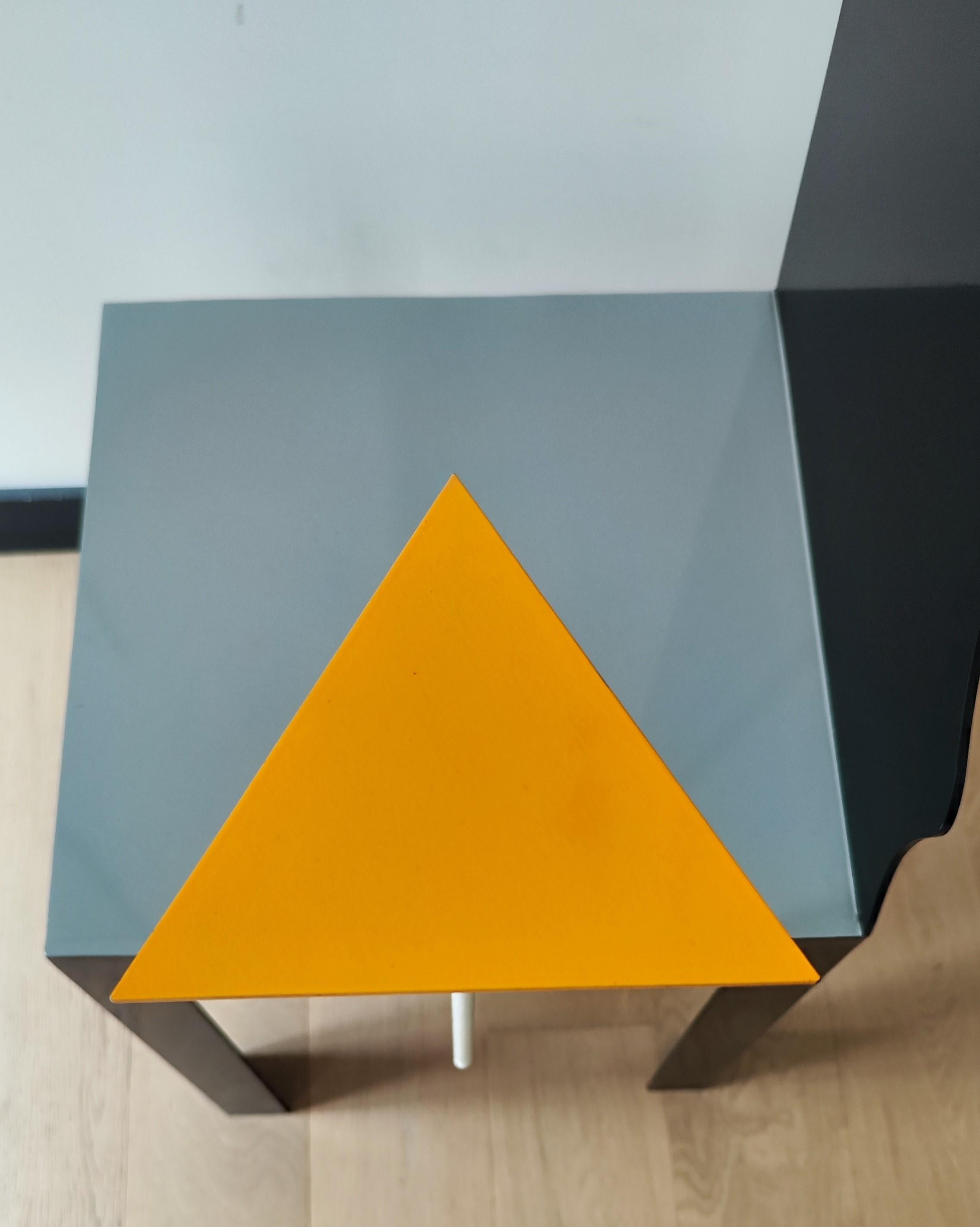 Silla postmoderna años 80 Movimiento Memphis, espíritu Ettore Sottsass en venta 5