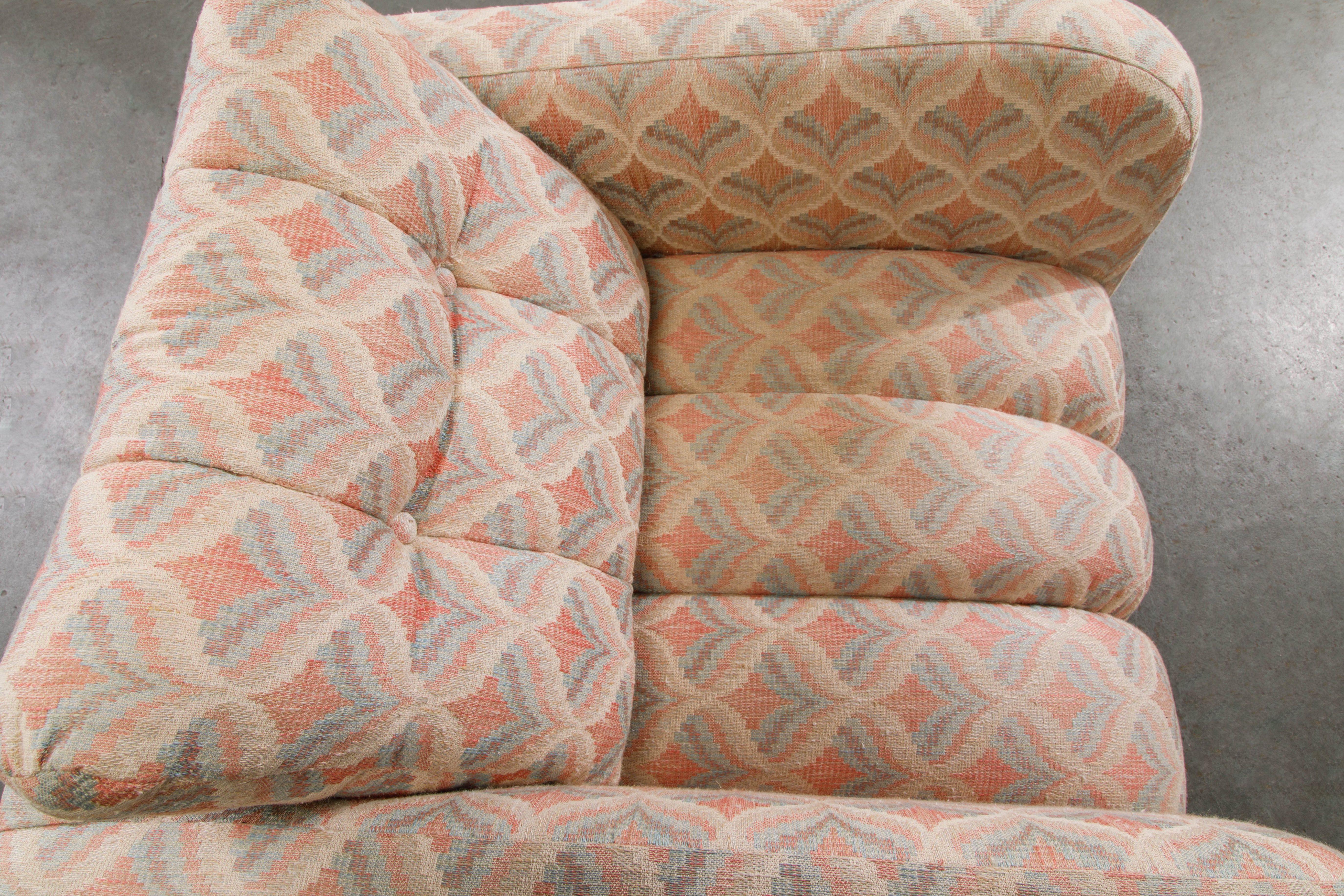 Post-Modern Channel Tufted Lounge Chairs, Attributed to Vladimir Kagan, 1980s For Sale 7