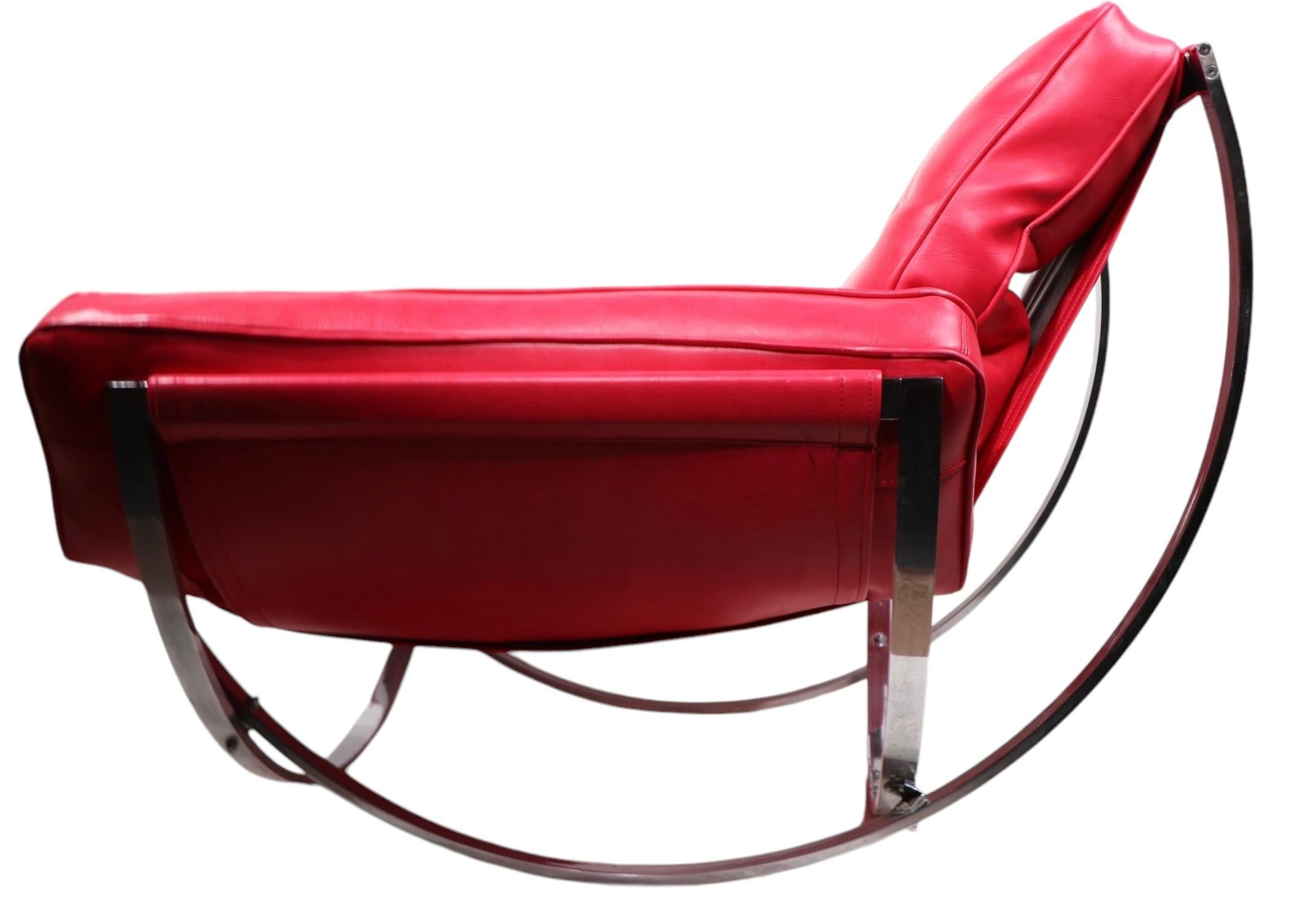 Sedia lounge postmoderna Apollo in cromo e vinile di Leonart Bender per Charleton In condizioni buone in vendita a New York, NY