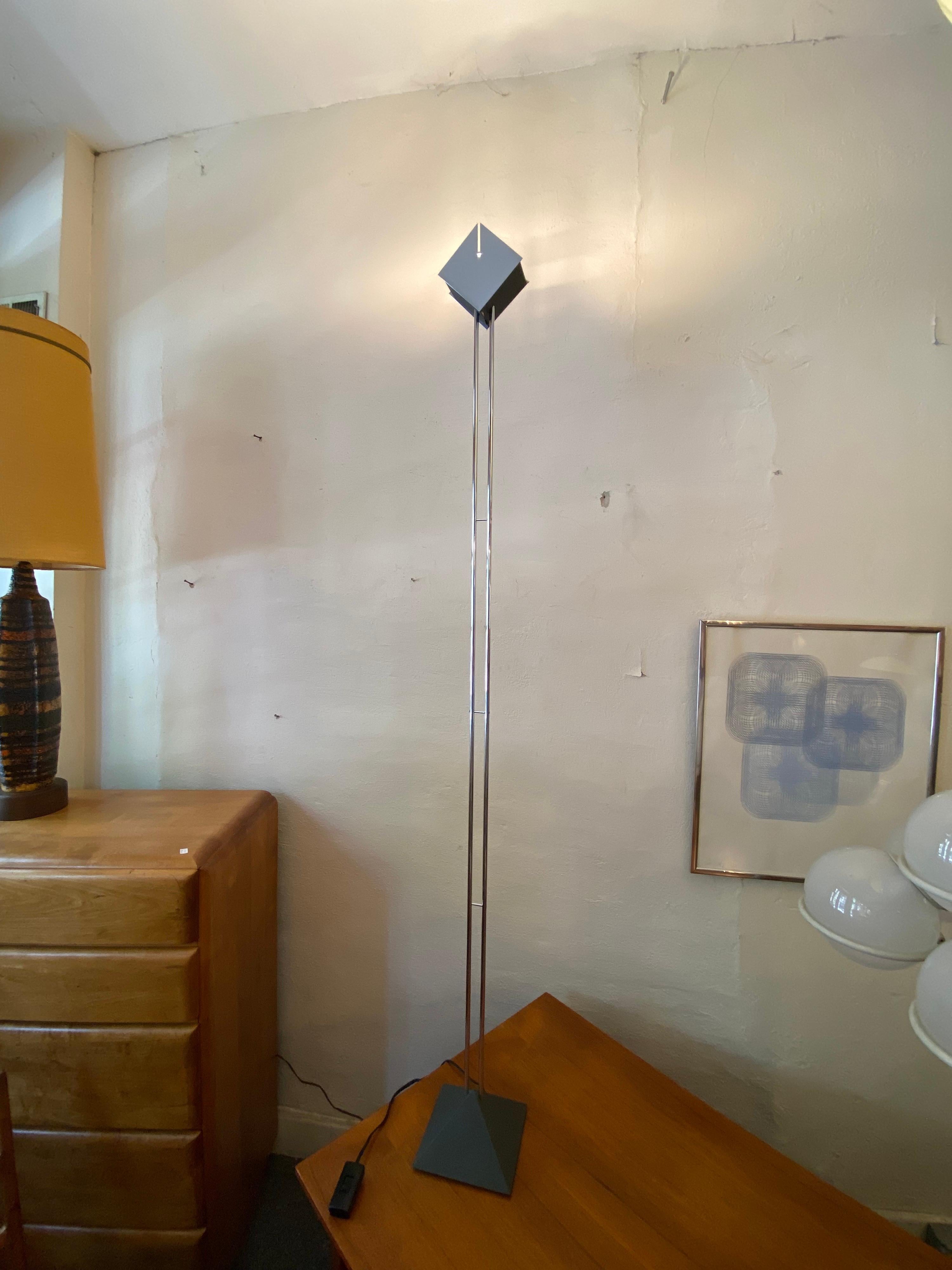 Post Modern Chrome Floor Lamp In Good Condition For Sale In Philadelphia, PA