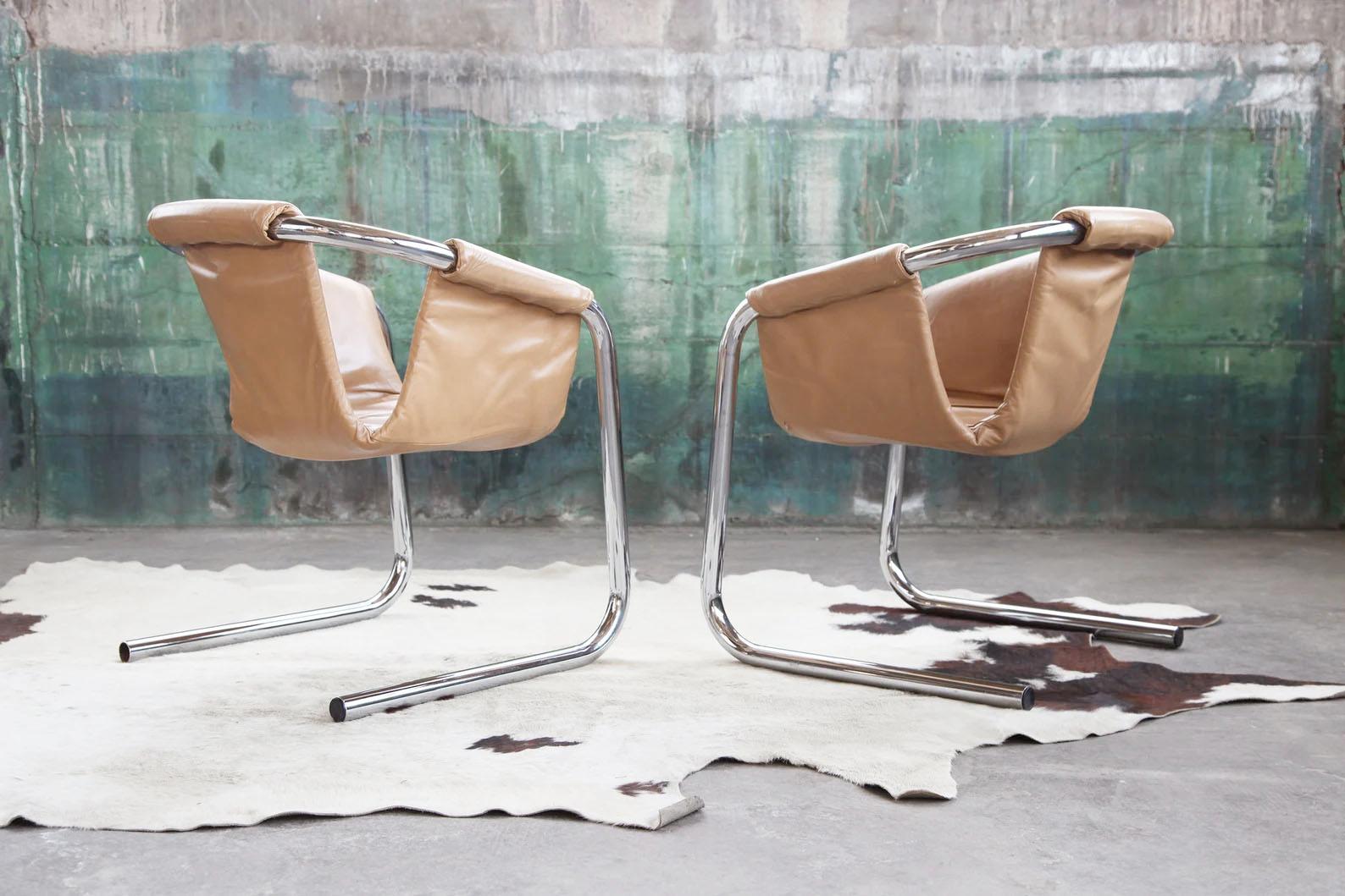 Post Modern Chrome Vecta Zermatt Sling Beige Leather Lounge Chair, 1970s In Good Condition In Basel, BS