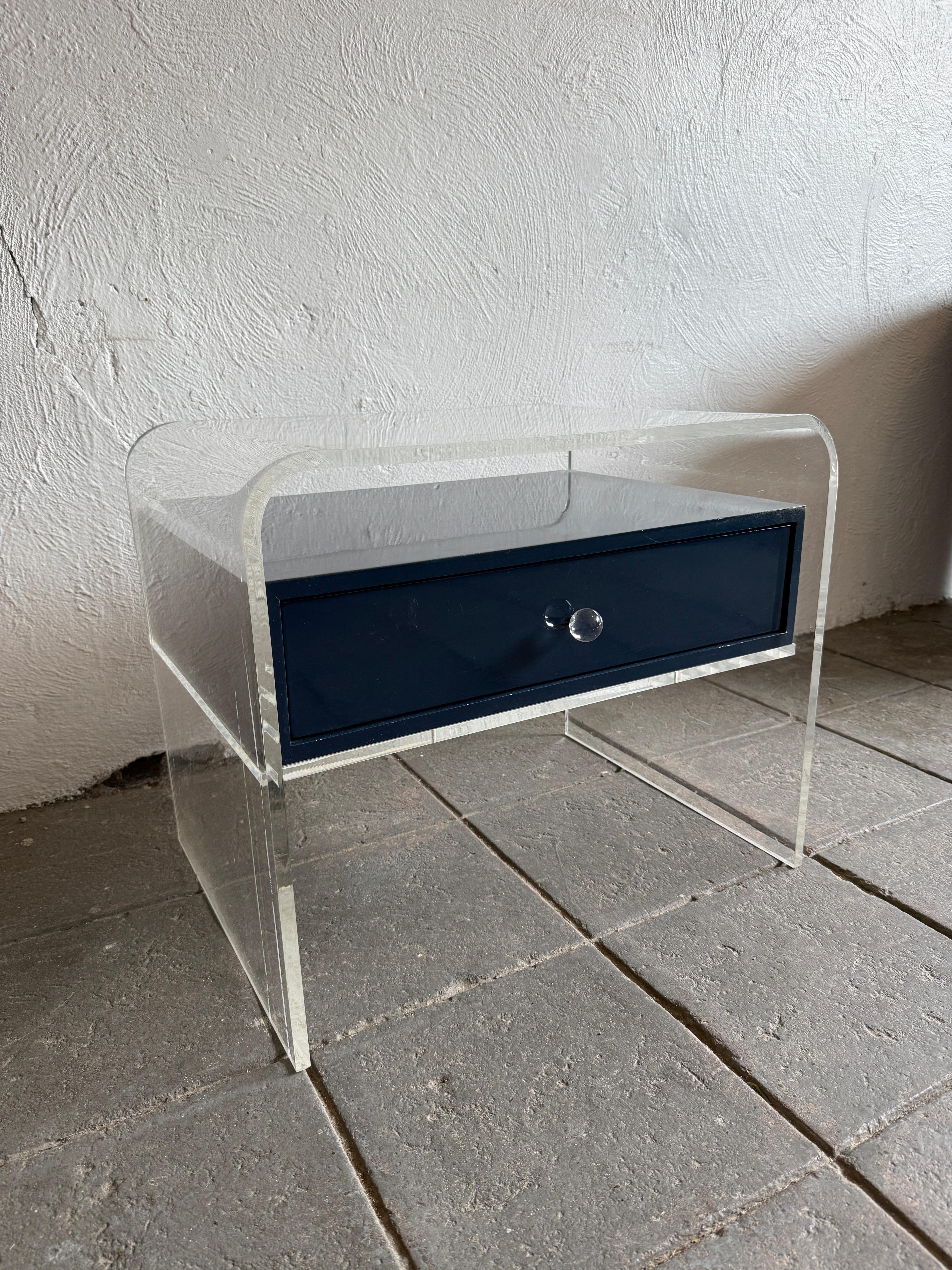 Post-Modern Post Modern clear curved Lucite Lacquer Blue wood Single Drawer nightstand For Sale