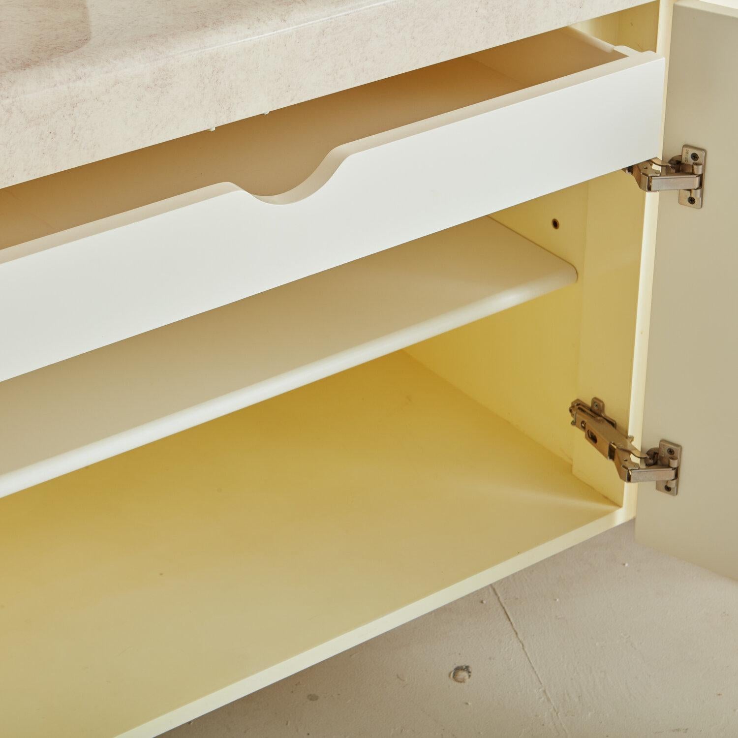 Post Modern Curved Credenza in Ivory Faux Parchment Finish, 1980s 4