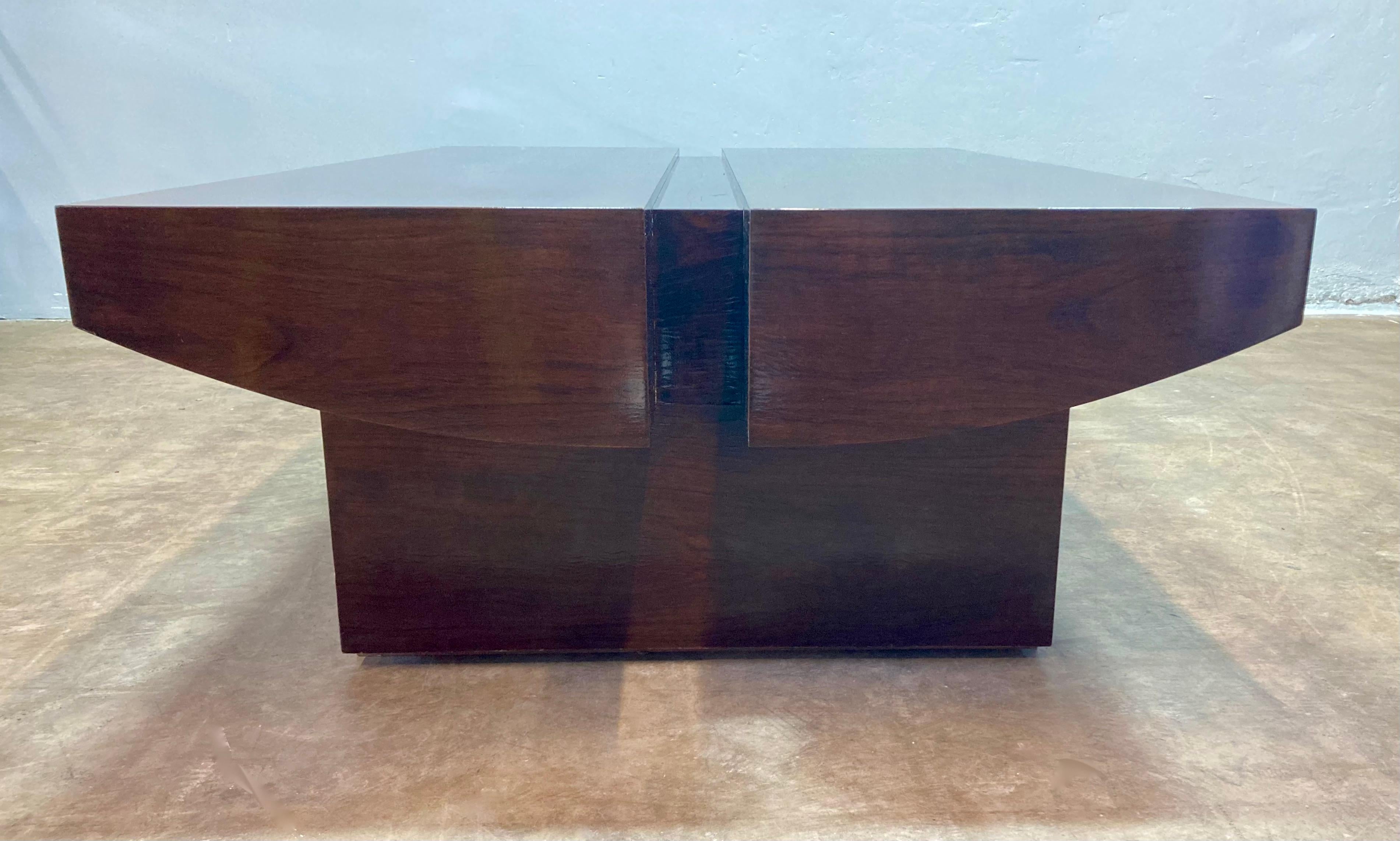 Post Modern Custom Lacquer Couchtisch im Angebot 4