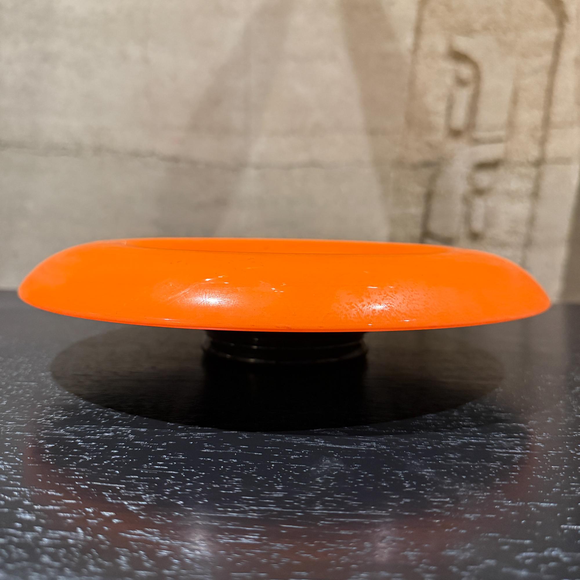 Post Modern Czechoslovakian Art Glass Orange Bowl For Sale 1