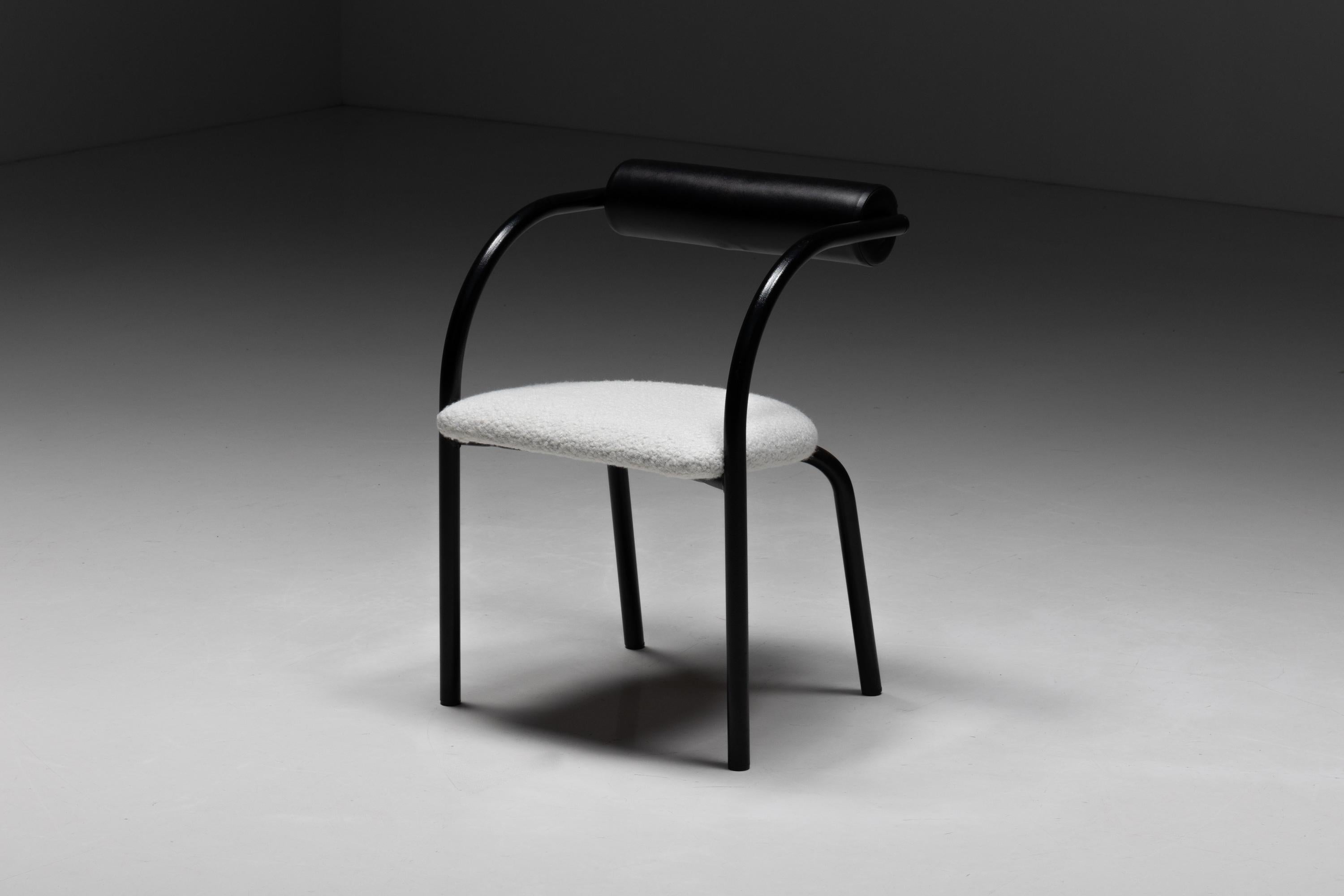 Postmoderne dänische Sessel, 1980er-Jahre (Metall) im Angebot