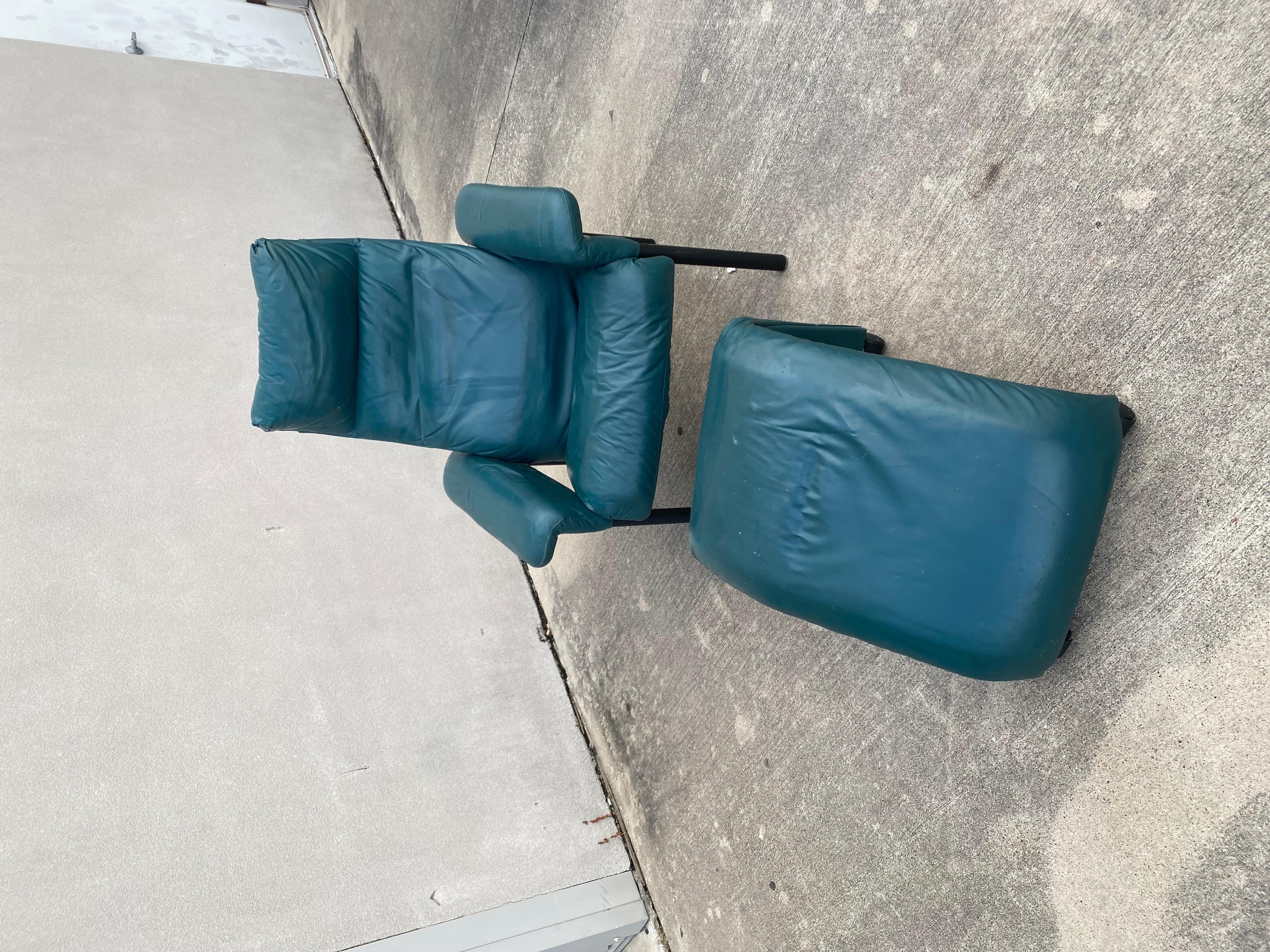 Post-Modern Danish Leather Lounge Chair In Fair Condition For Sale In Houston, TX