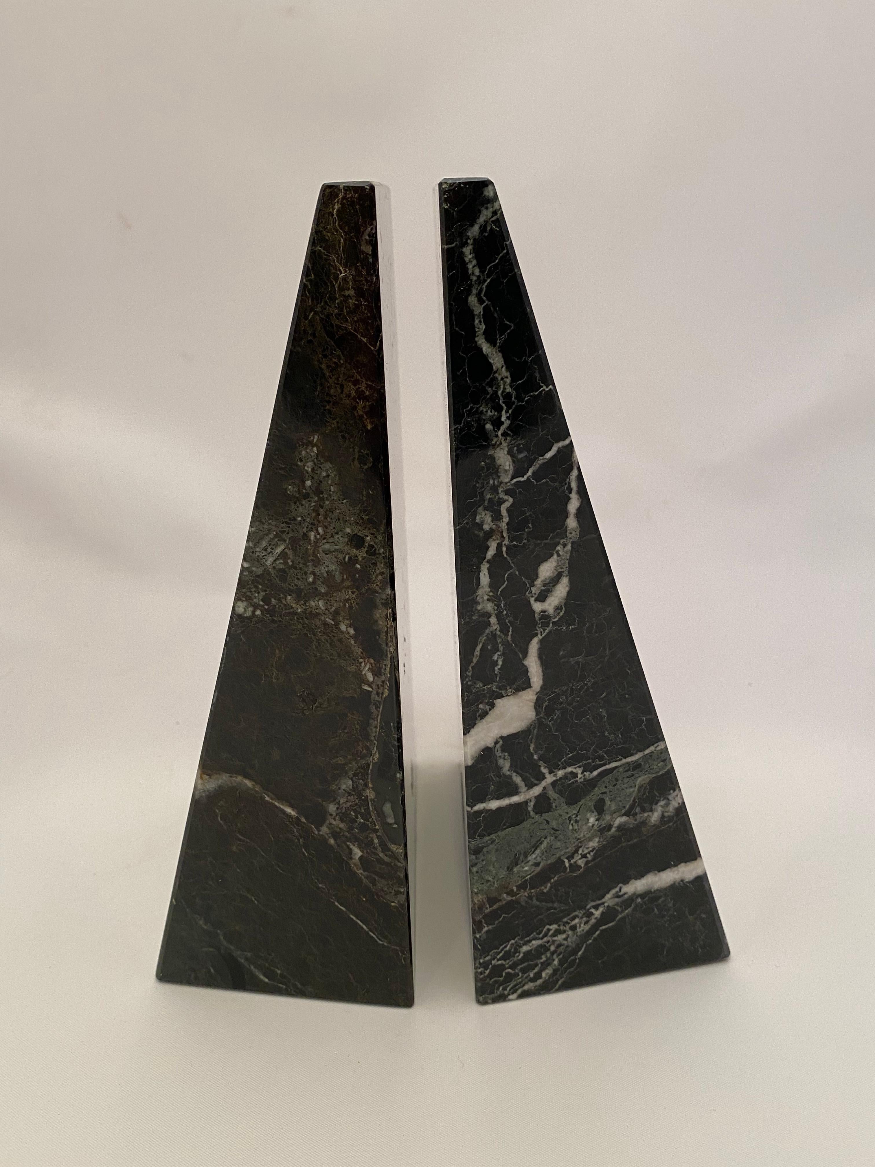 Post-Modern Dark Green Marble Wedge Bookends In Good Condition In Garnerville, NY