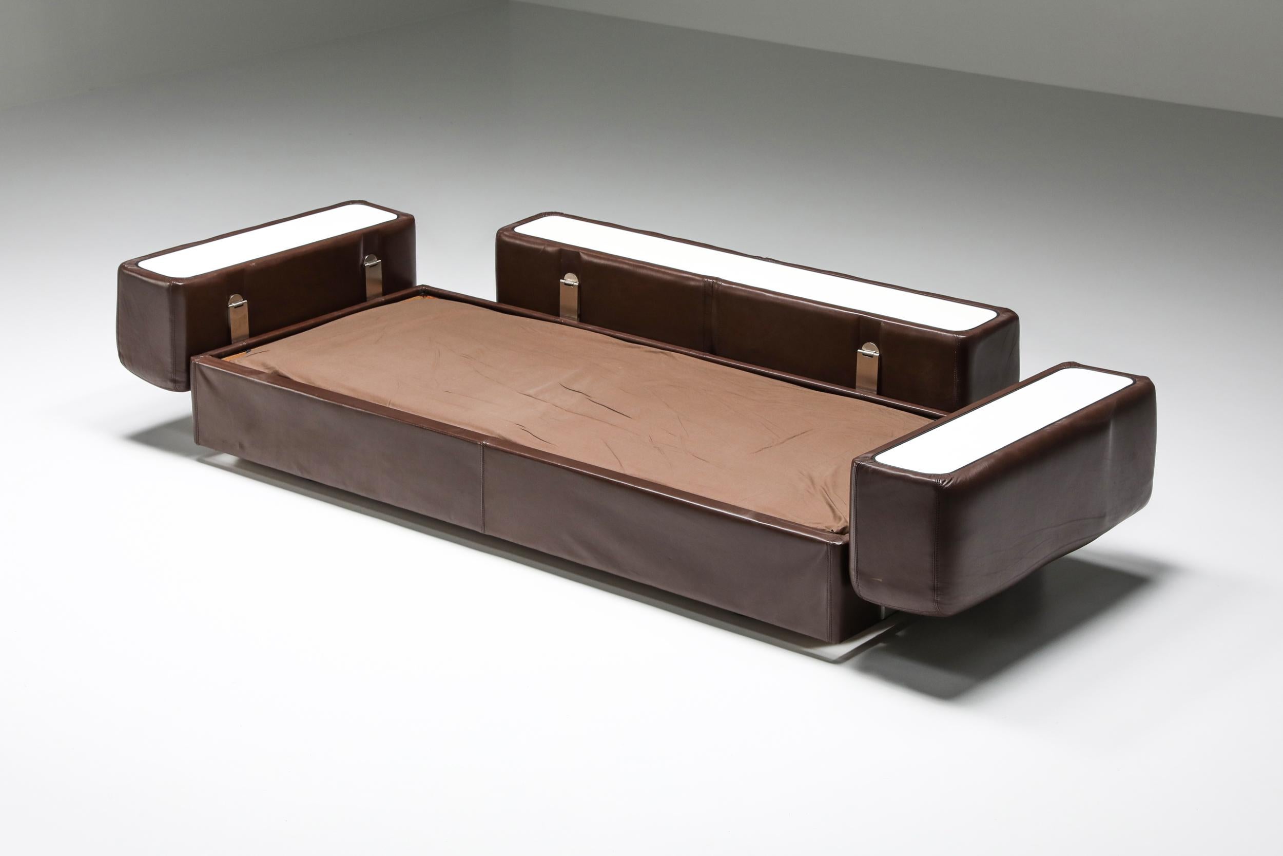 20th Century Post-Modern Daybed Sofa 711 by Tito Agnoli for Cinova in Brown Leather, 1960 For Sale