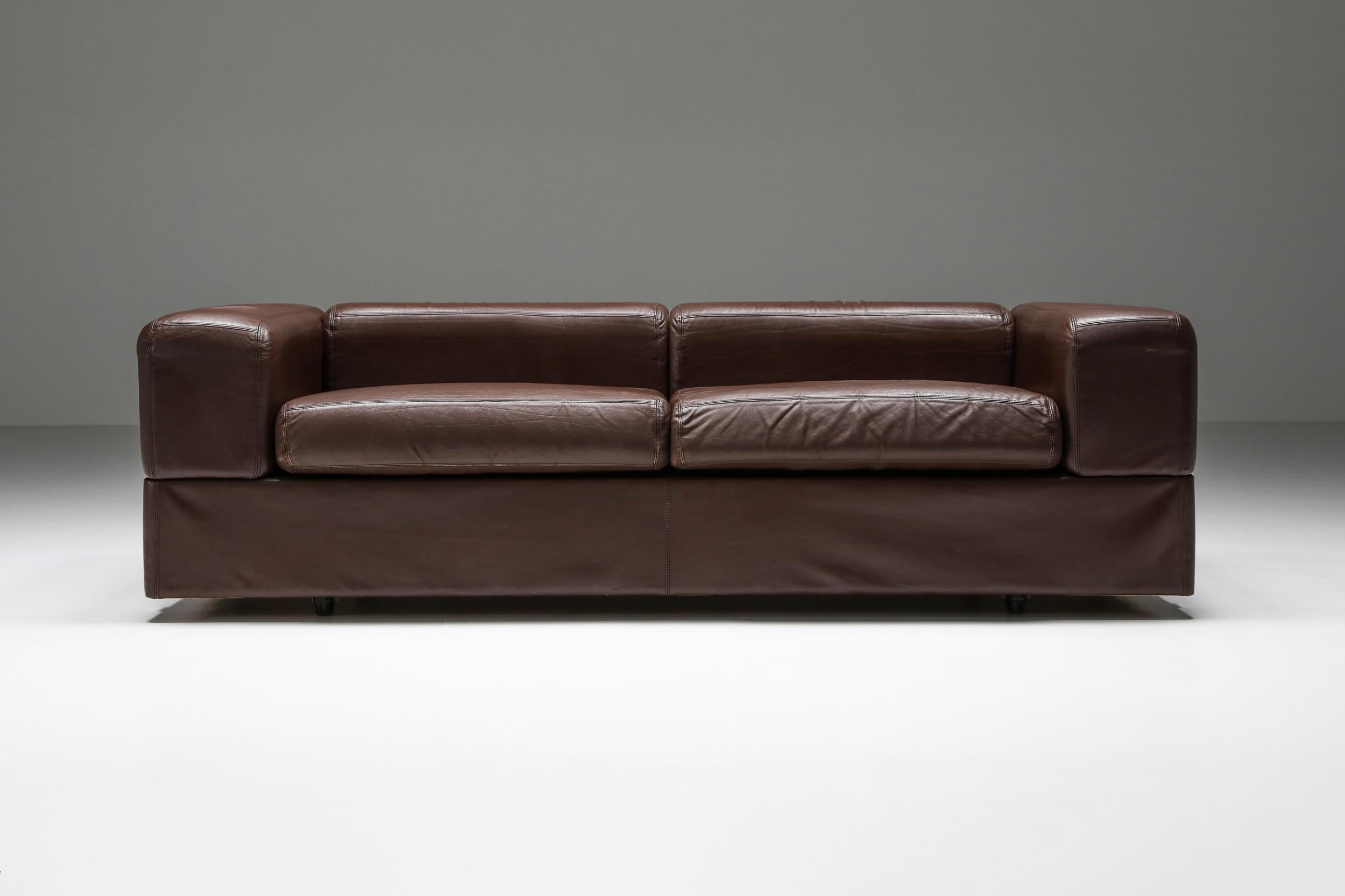 Post-Modern Daybed Sofa 711 by Tito Agnoli for Cinova in Brown Leather, 1960 For Sale 1