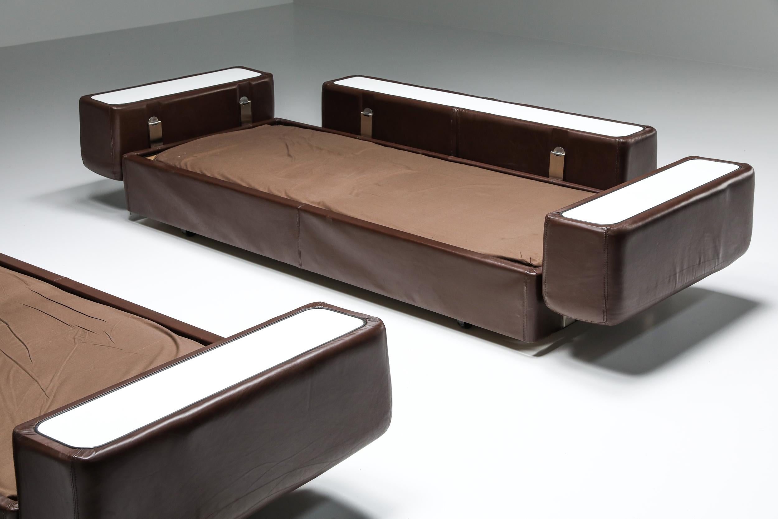 Postmodernes Tagesbett Sofa 711 von Tito Agnoli fr Cinova aus braunem Leder, 1960 im Angebot 3
