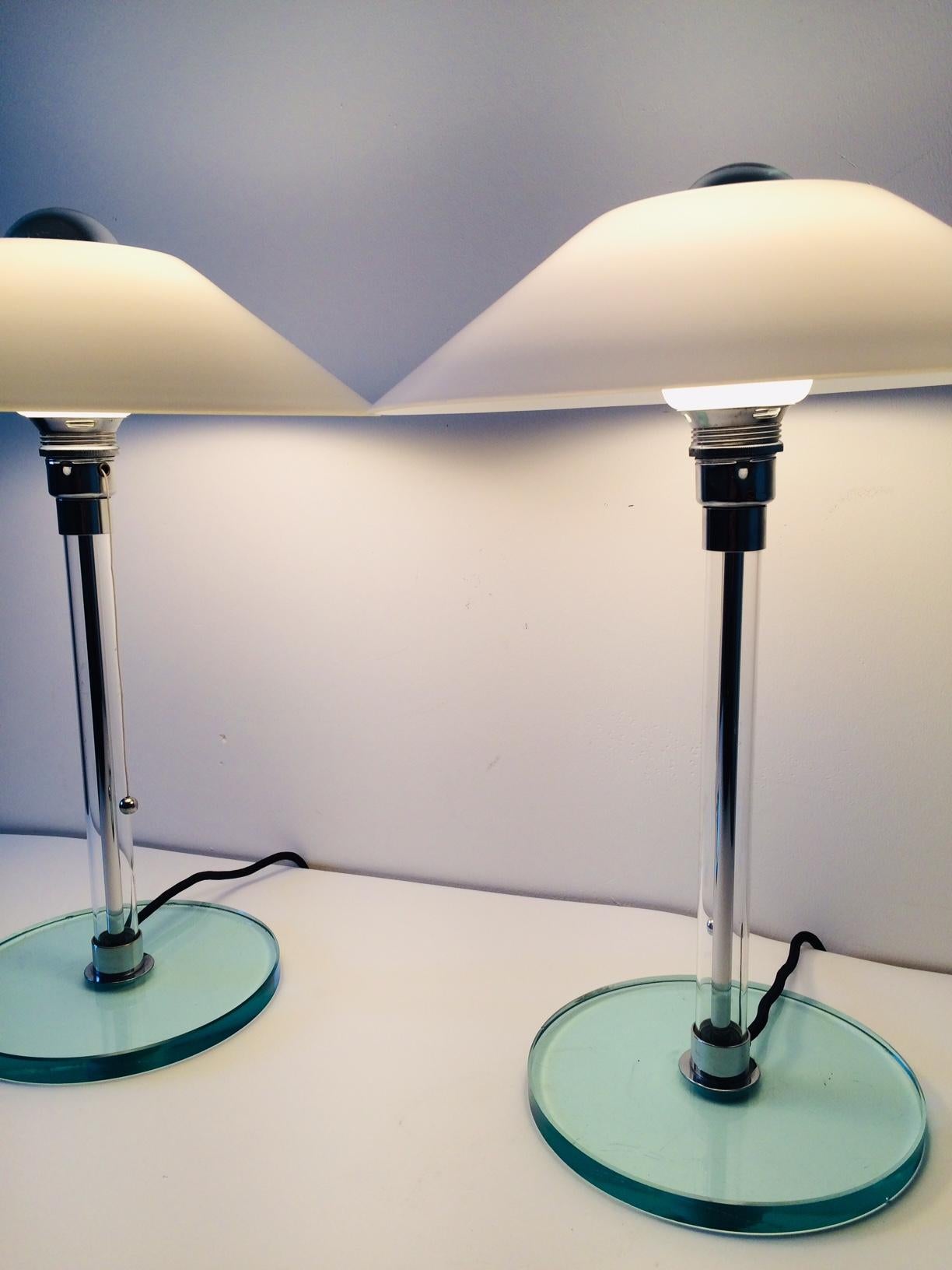 Post Modern Design Set of 2 Table Lamps in Glass, Italy 1980's In Good Condition In Oud-Turnhout, VAN