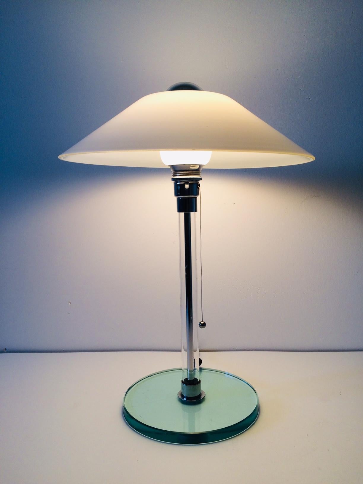 Post Modern Design Set of 2 Table Lamps in Glass, Italy 1980's 1
