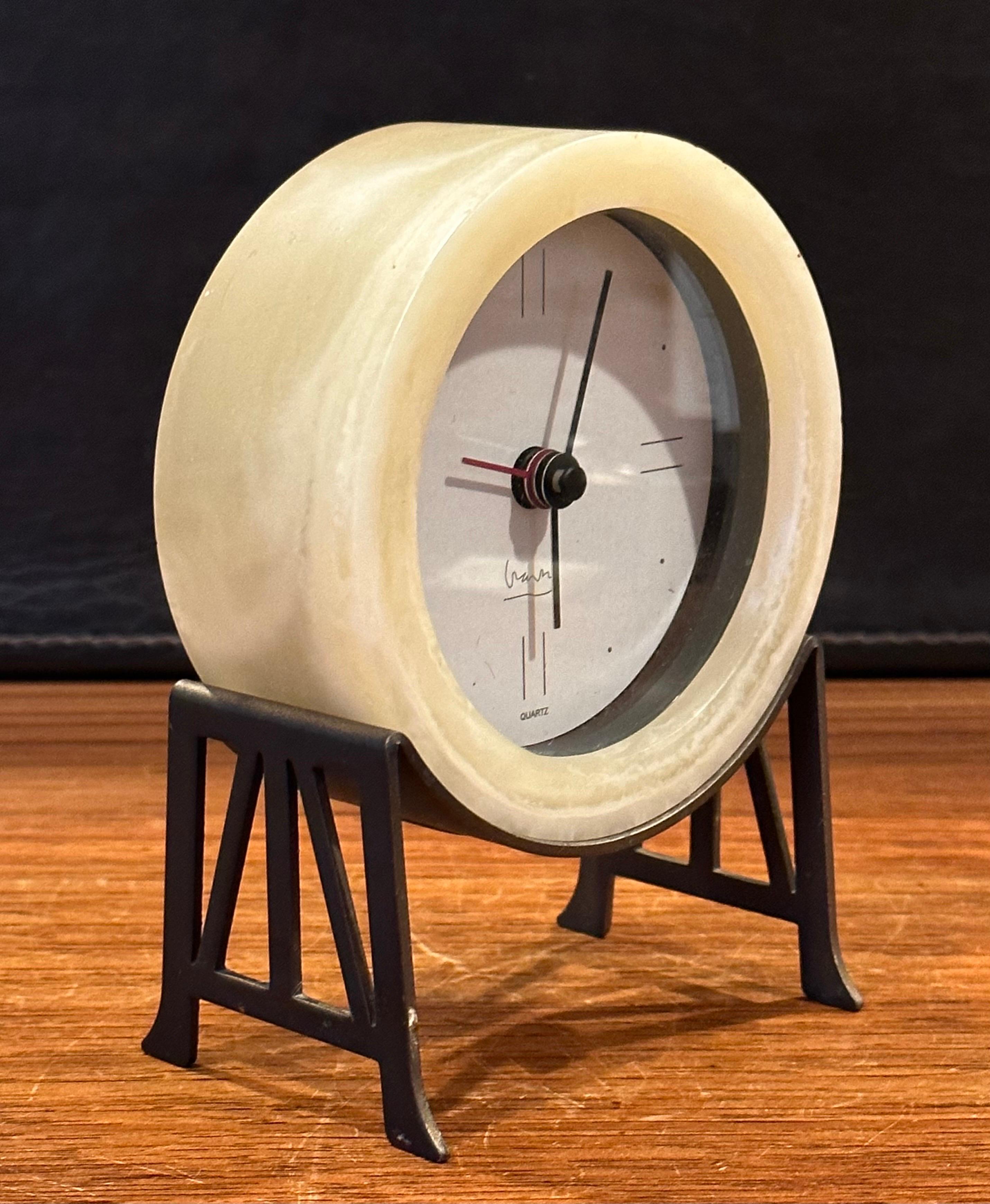 Postmoderne Horloge de bureau post-moderne de Michael Graves en vente