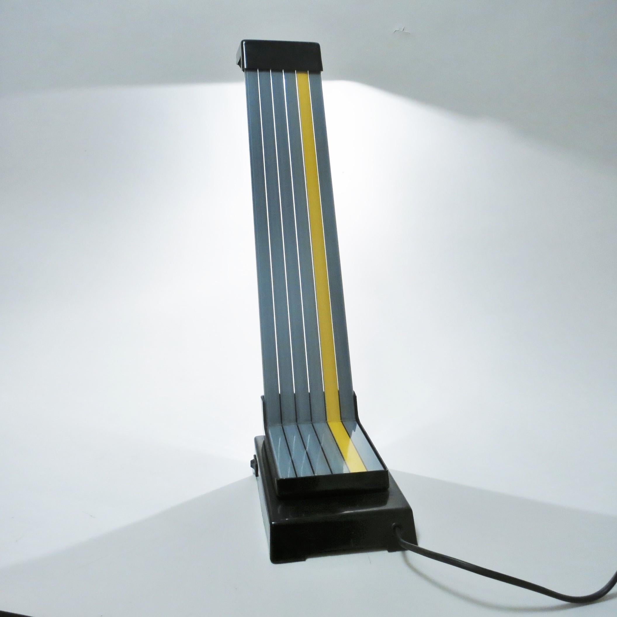 Postmodern Desk lamp 1980 by Aznar In Good Condition For Sale In Paris, FR