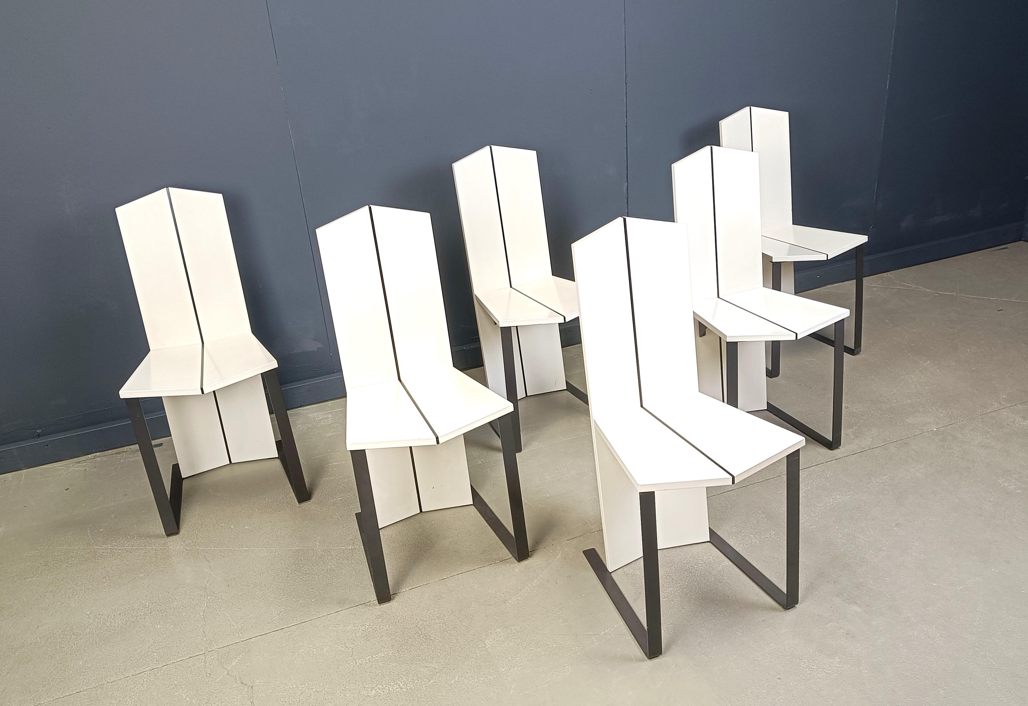 Postmoderne Esszimmerstühle, 6-teilig - 1980er Jahre (Metall) im Angebot