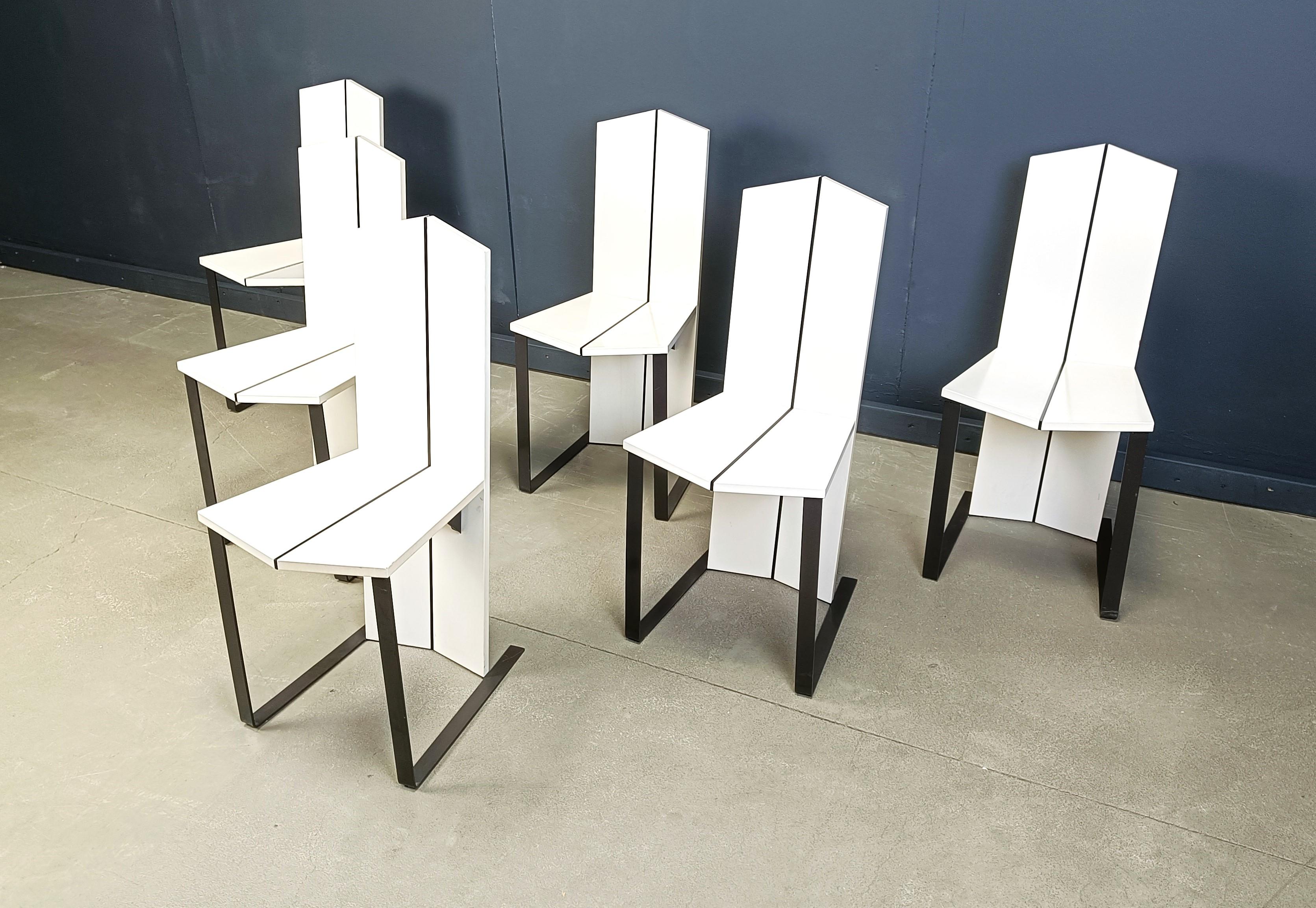 Postmoderne Esszimmerstühle, 6-teilig - 1980er Jahre im Angebot 1